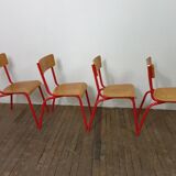 Chaises d'école