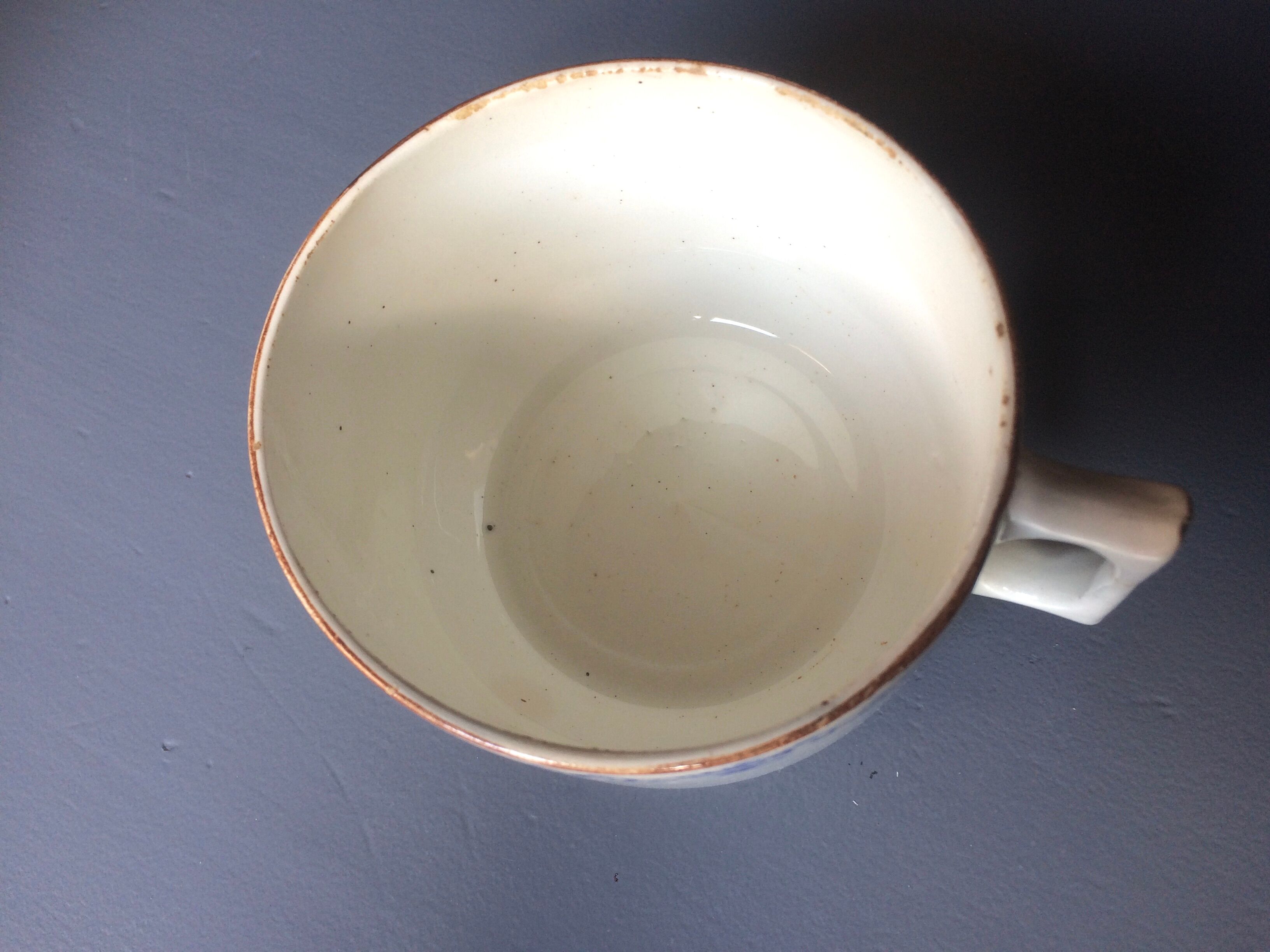 6 old bowls with old ceramic bowls