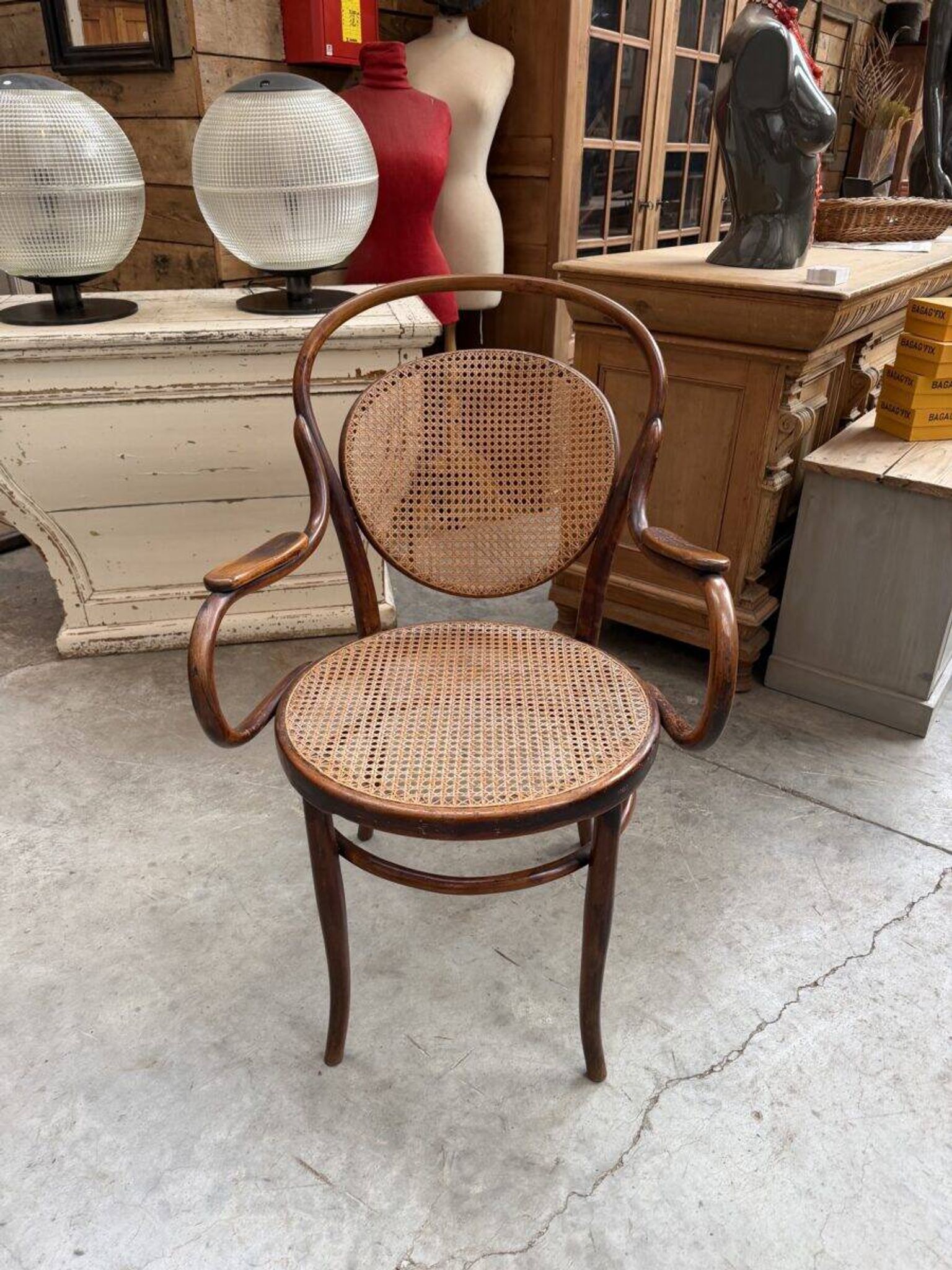 DLG Thonet armchair