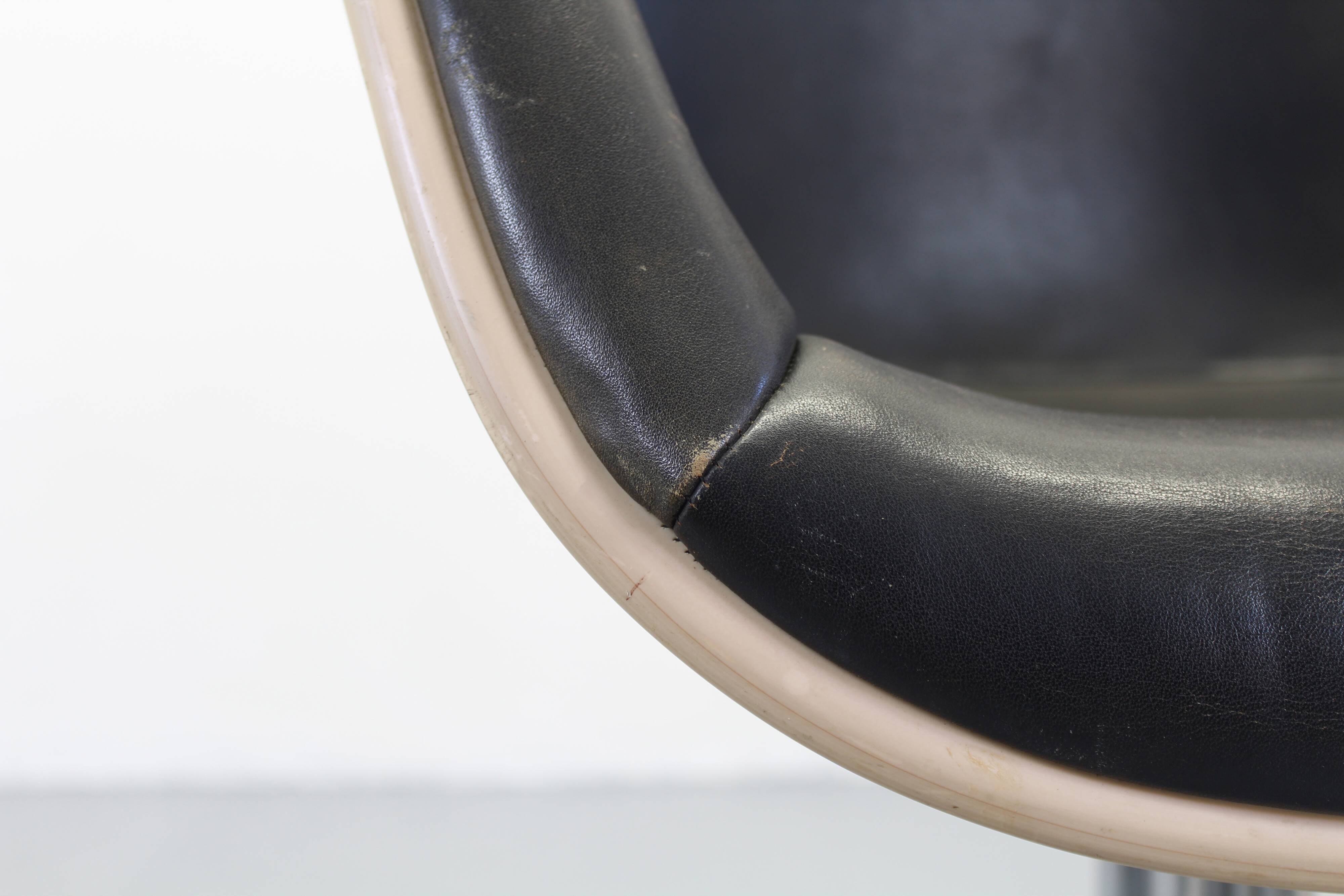 Chaise La Fonda, Herman Miller, Charles et Ray Eames