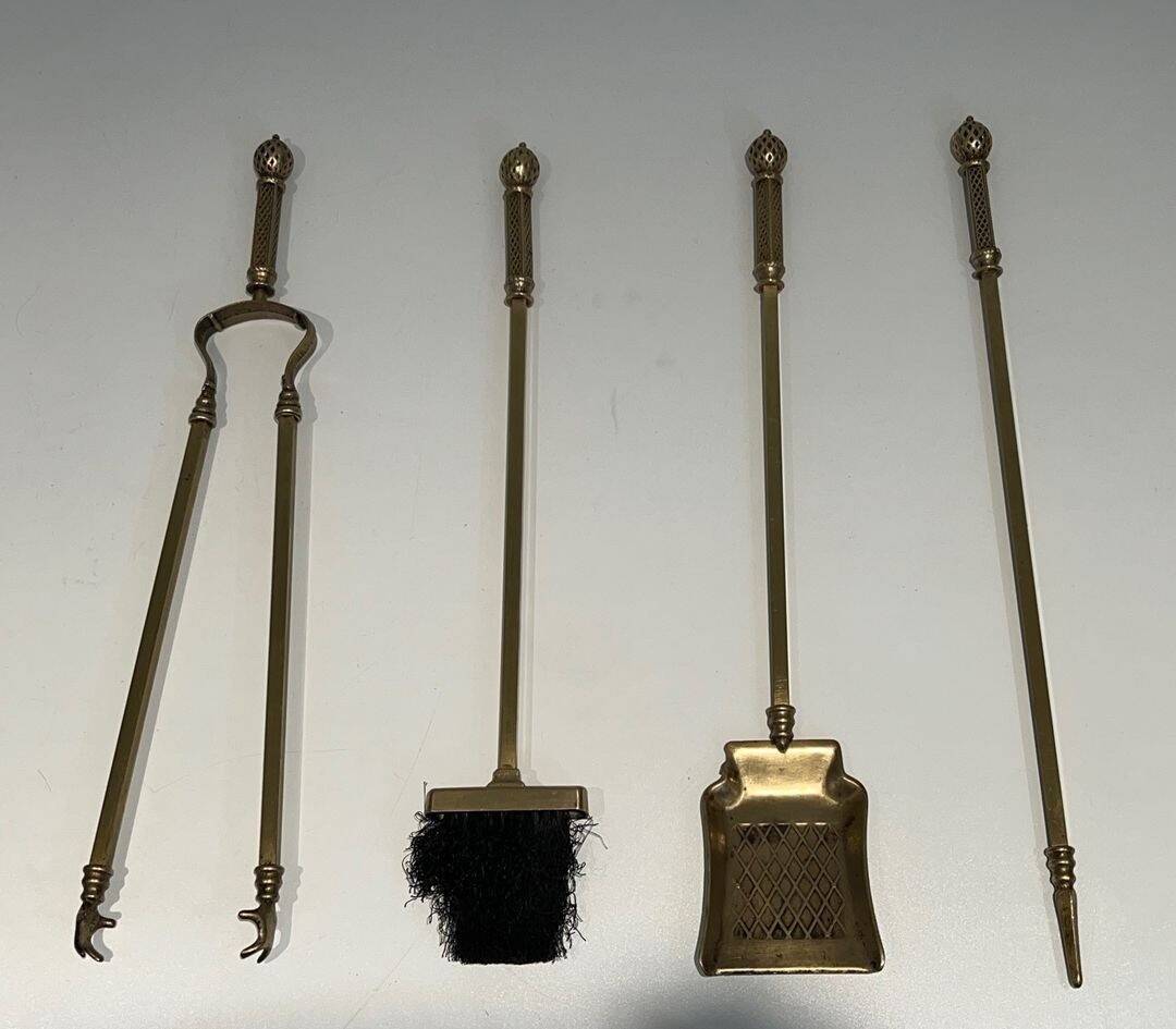Neoclassical Fire Set in Bronze and Brass Finely Chiseled