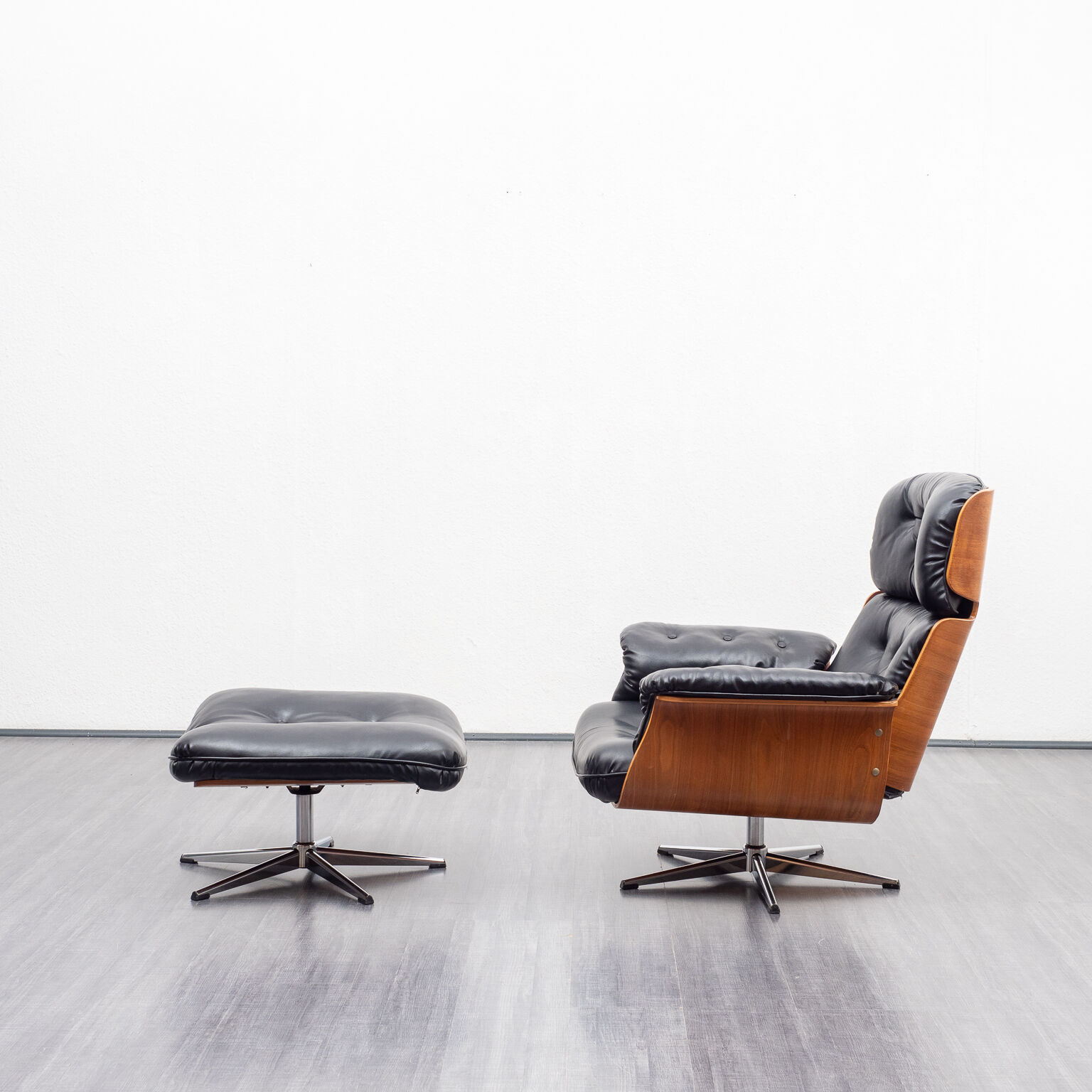 Lounge armchair years 60