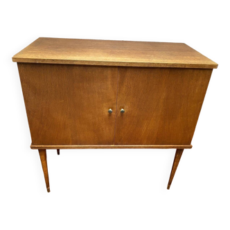 Petit  buffet  vintage