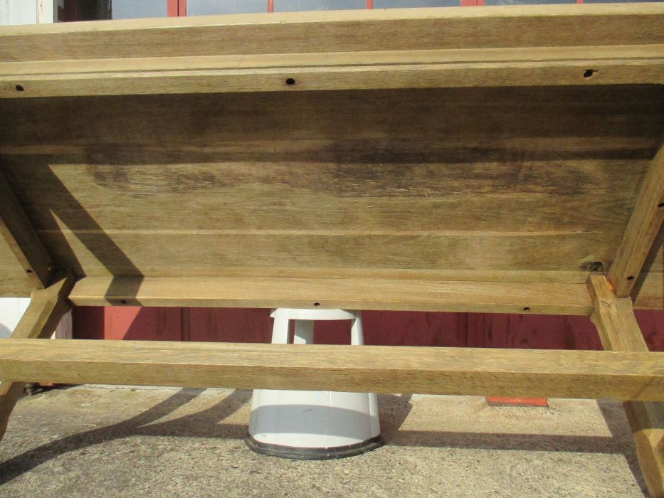 Farm table in washed oak