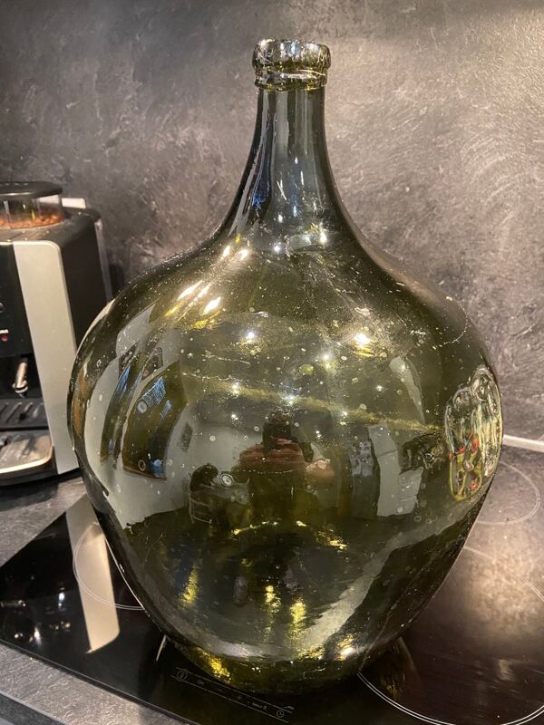 Dame jeanne bombonne