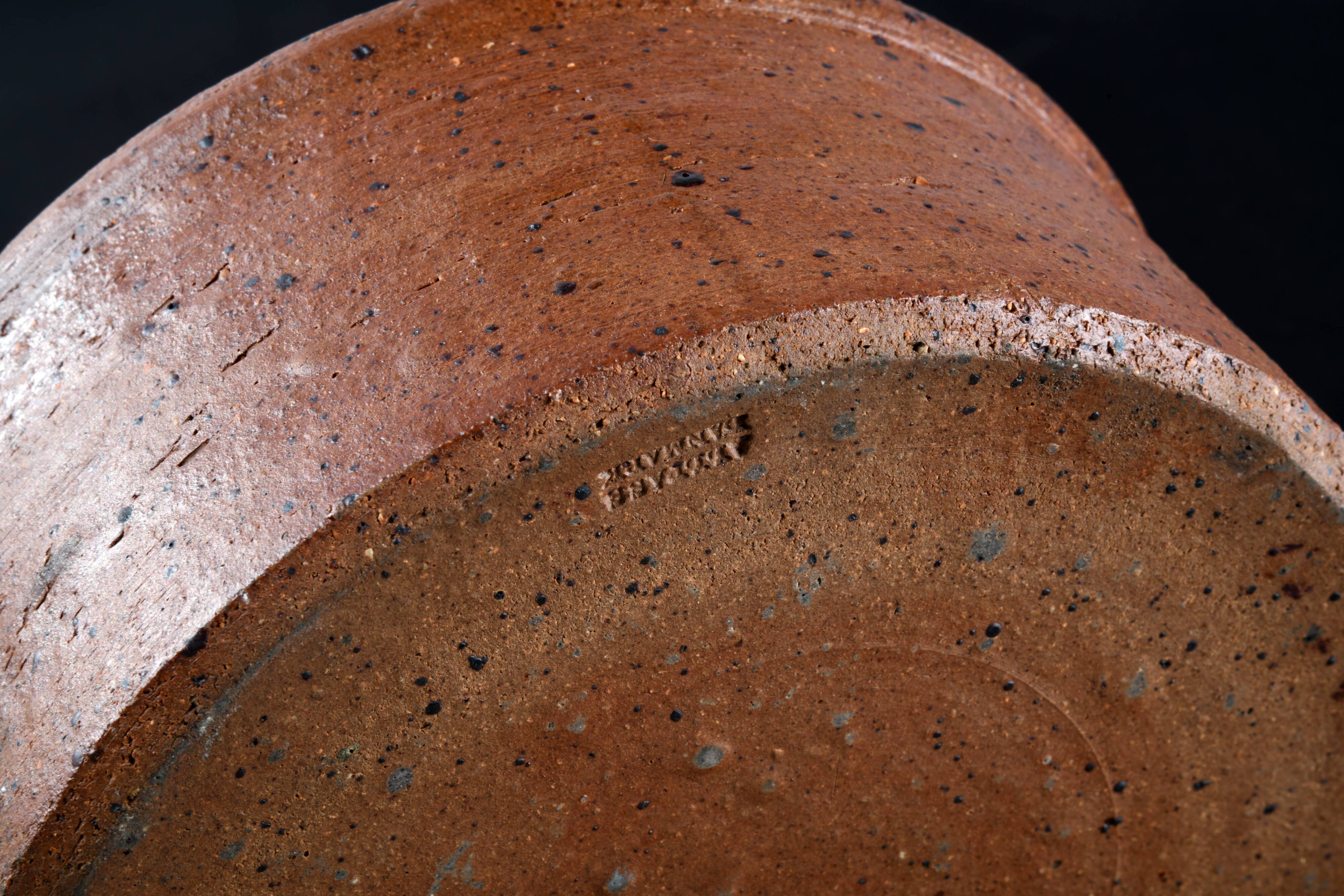 Plat céramique danoise par Helle Allpass