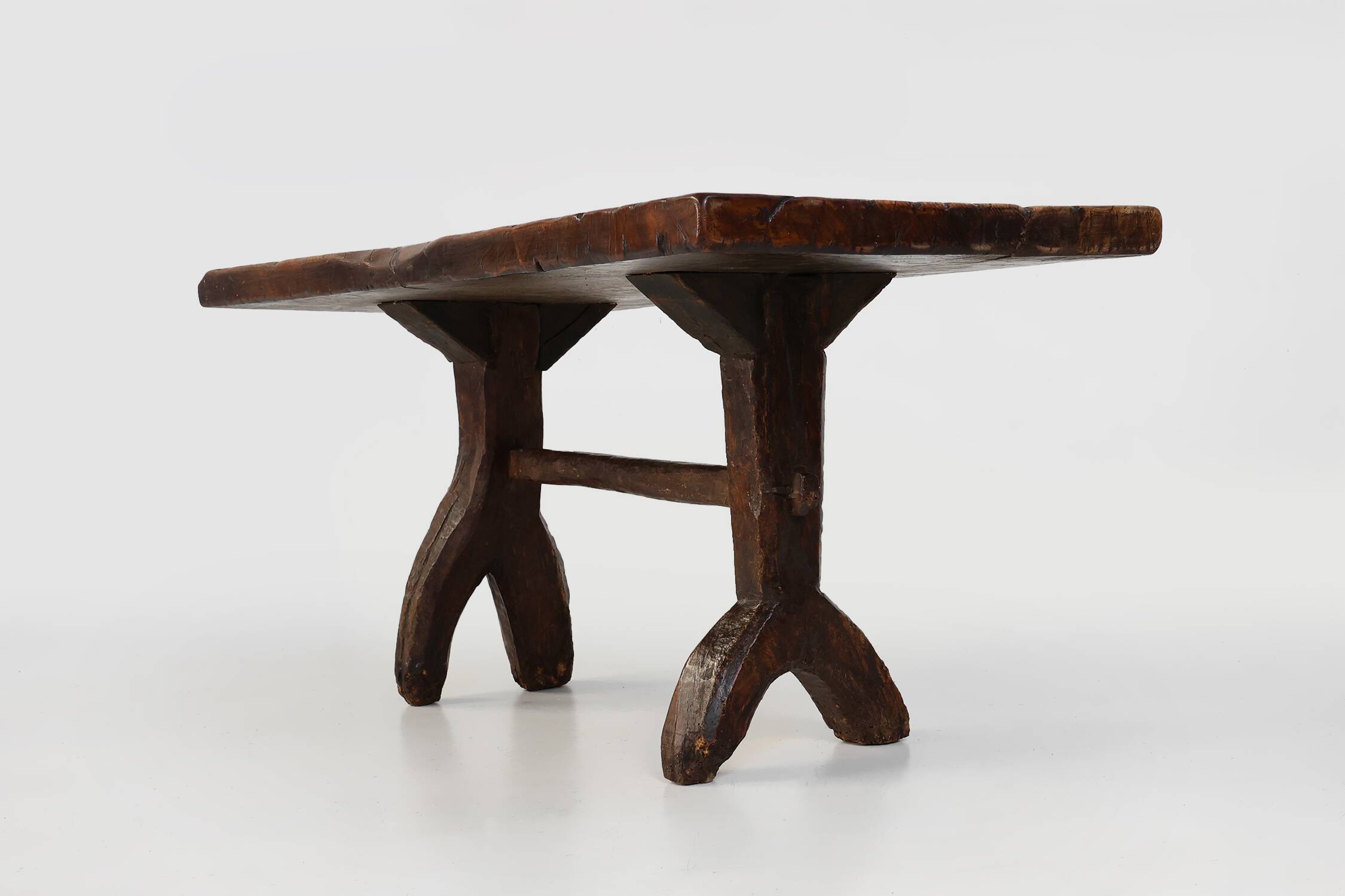 Rustic Spanish dining table, handmade in oak, 16th century
