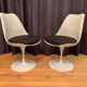 Paire de chaises Tulip modèle 151 conçue par Eero Saarinen, Knoll International, années 1950