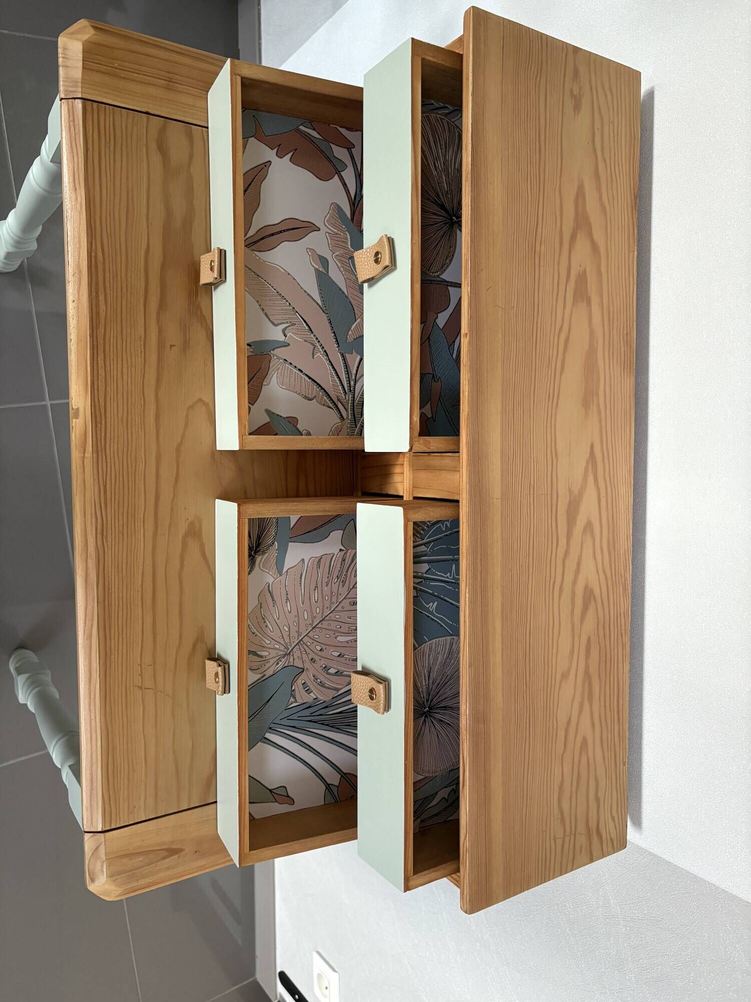 Coiffeuse / Bureau rénové et Tabouret velours, Touche Naturelle Moderne