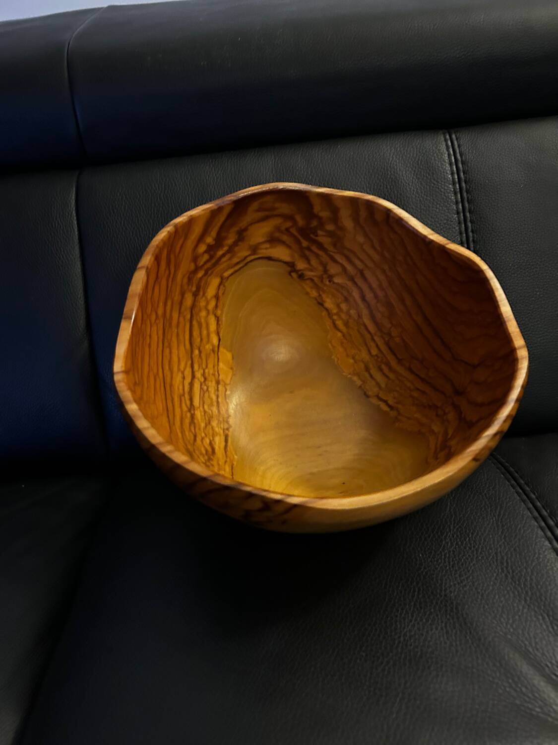 Olive wood salad bowl cut