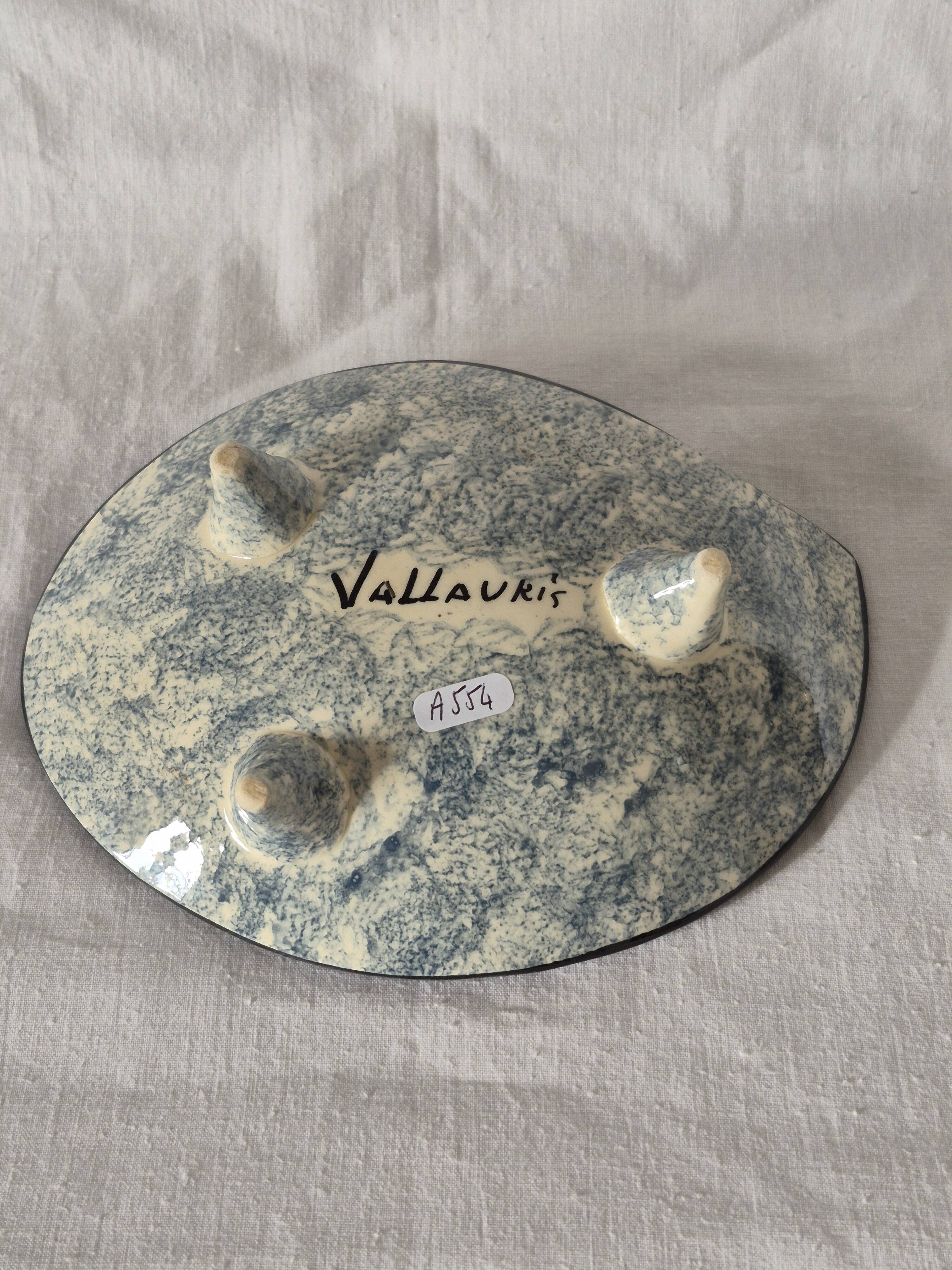 Vallauris empty pocket bowl A554