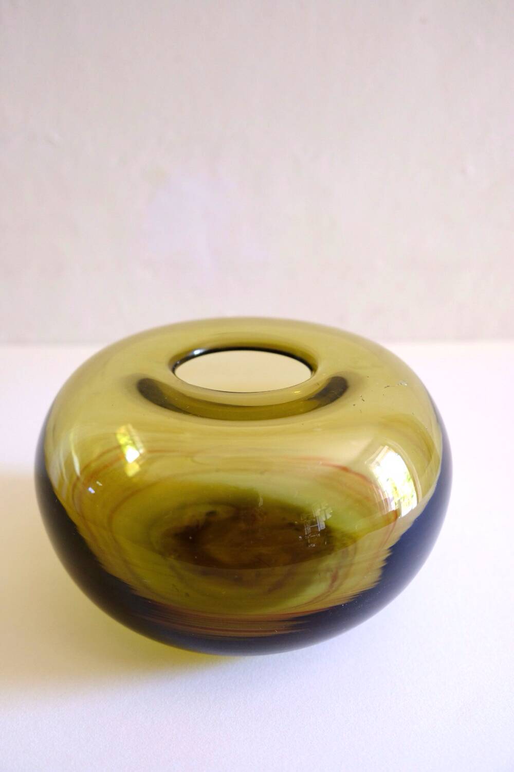 Blown glass ball vase by Claude Morin, Dieulefit France 1979