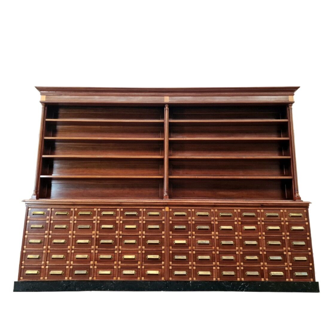 Grande armoire d’apothicaire Art Déco en acajou, 1909