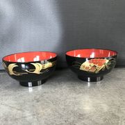 Set of 4 japanese bowls in lasewood decorated with black and red paint