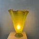 Lampe vintage en pâte de verre col mouchoir