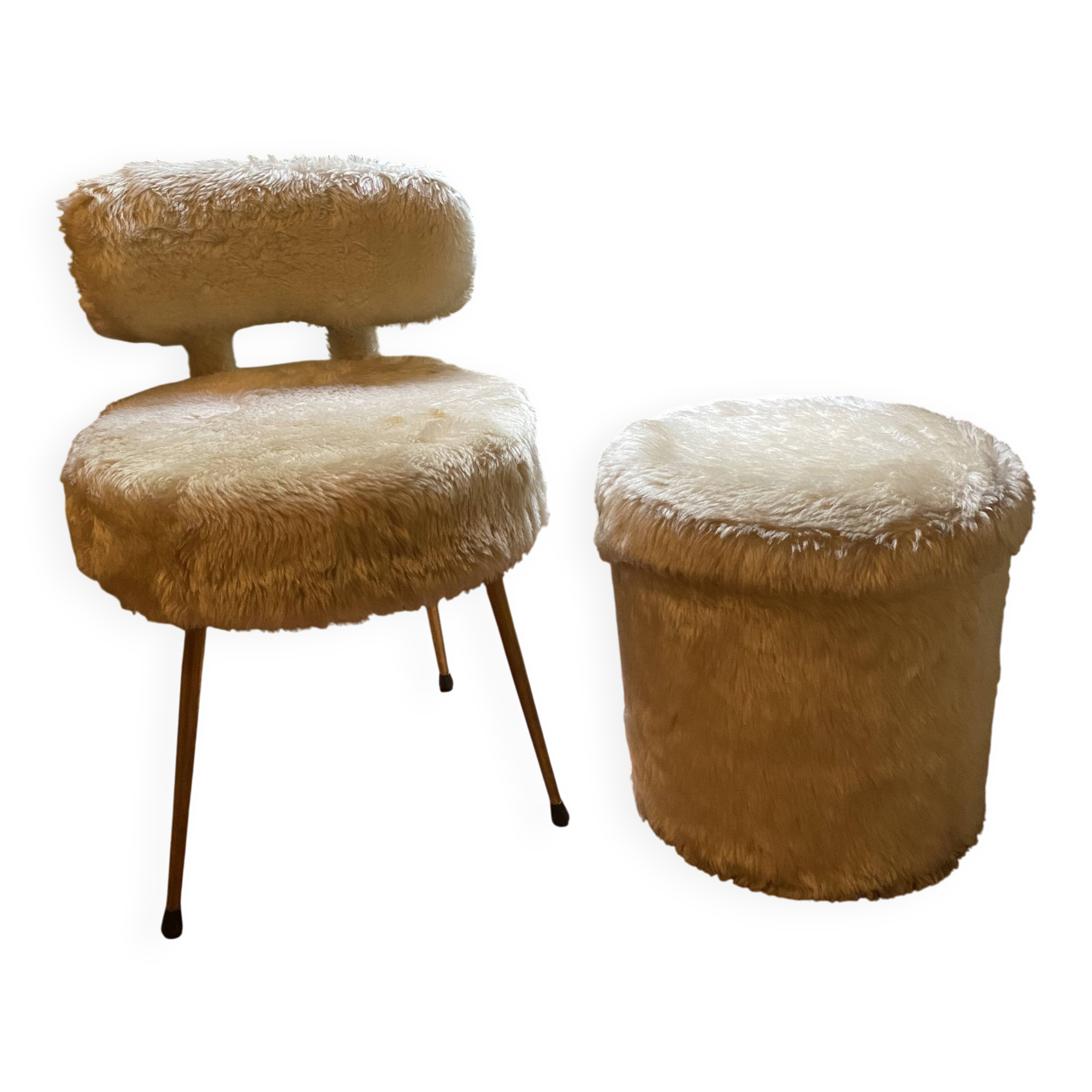 Lot 2 chaises et un pouf Pelfran