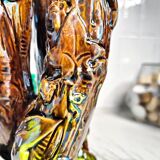 Flower vase in slip
