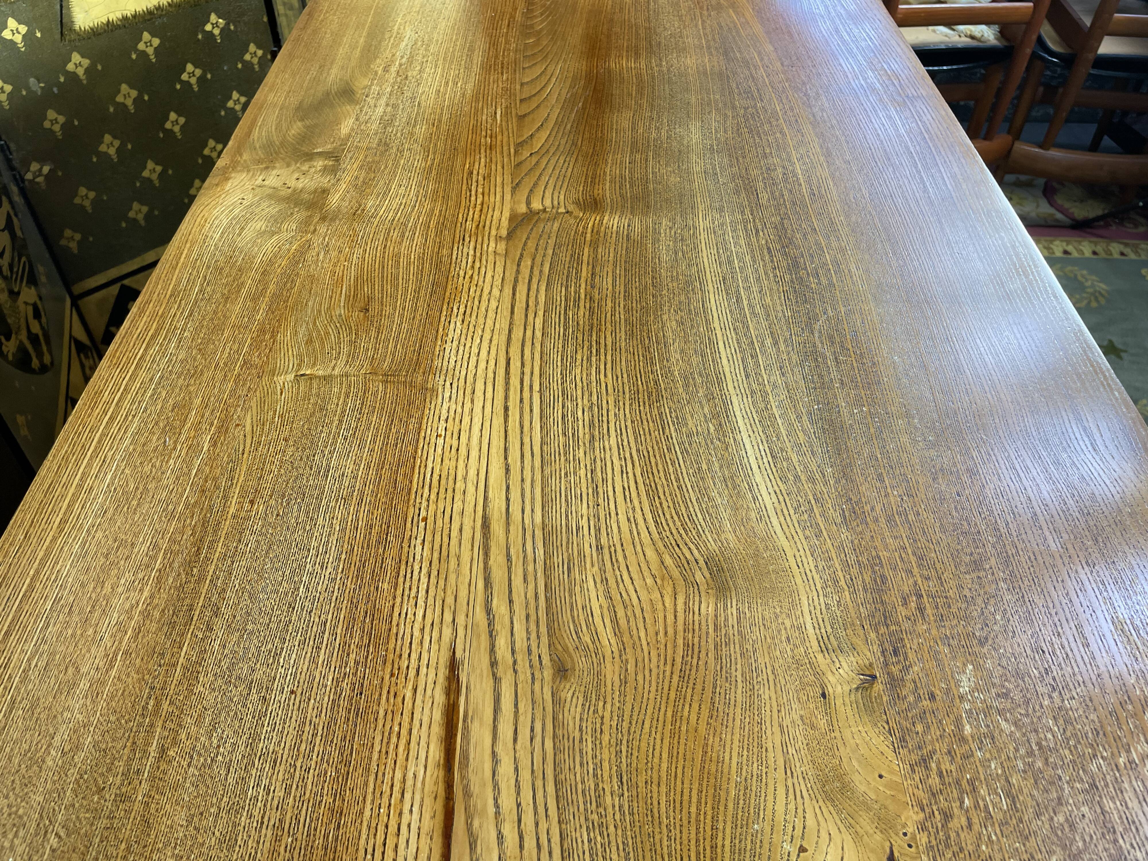 Louis Philippe period dresser in walnut ronce and solid ash