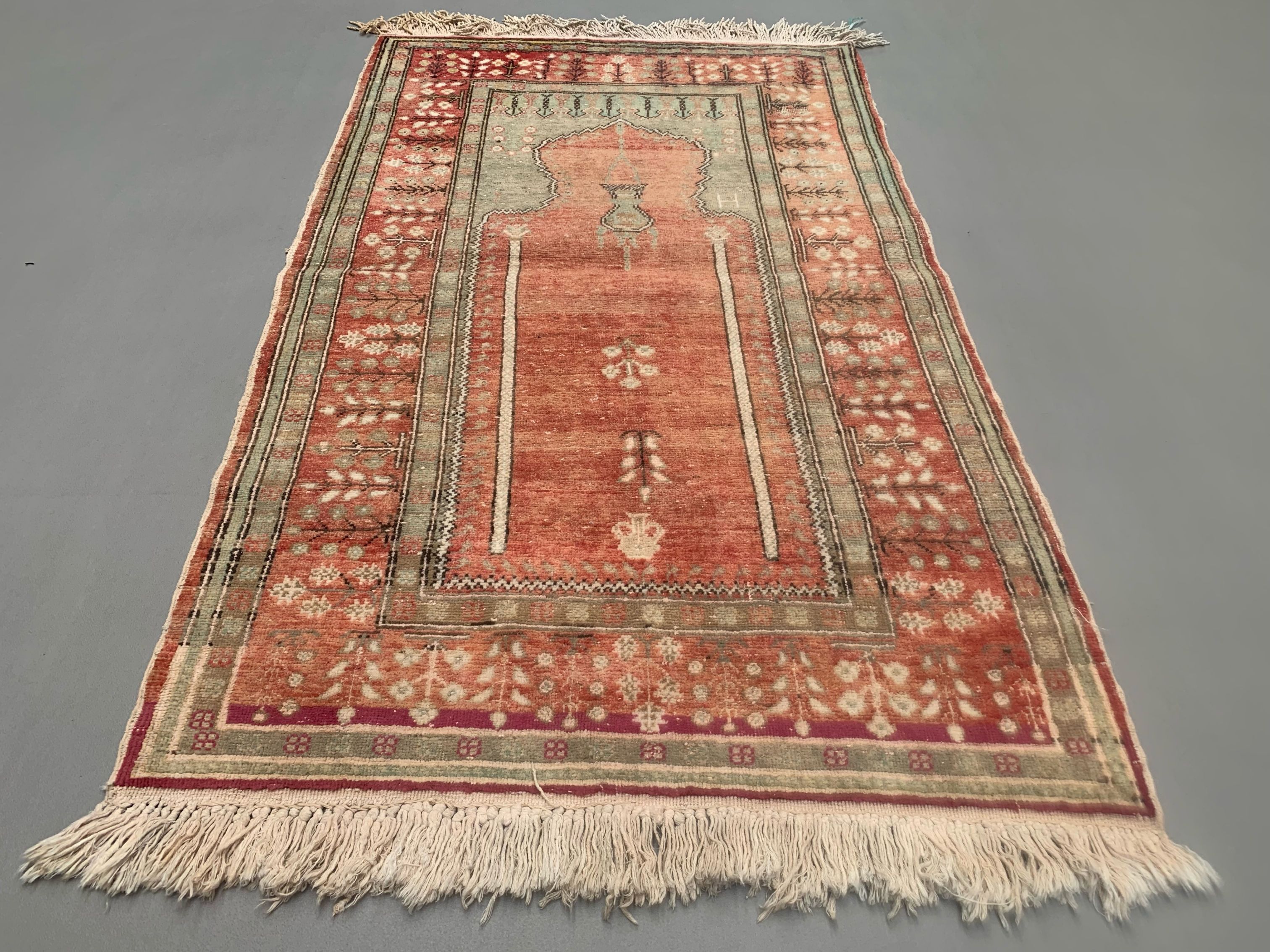 Vintage turkish oushak rug 150x86 cm carpet