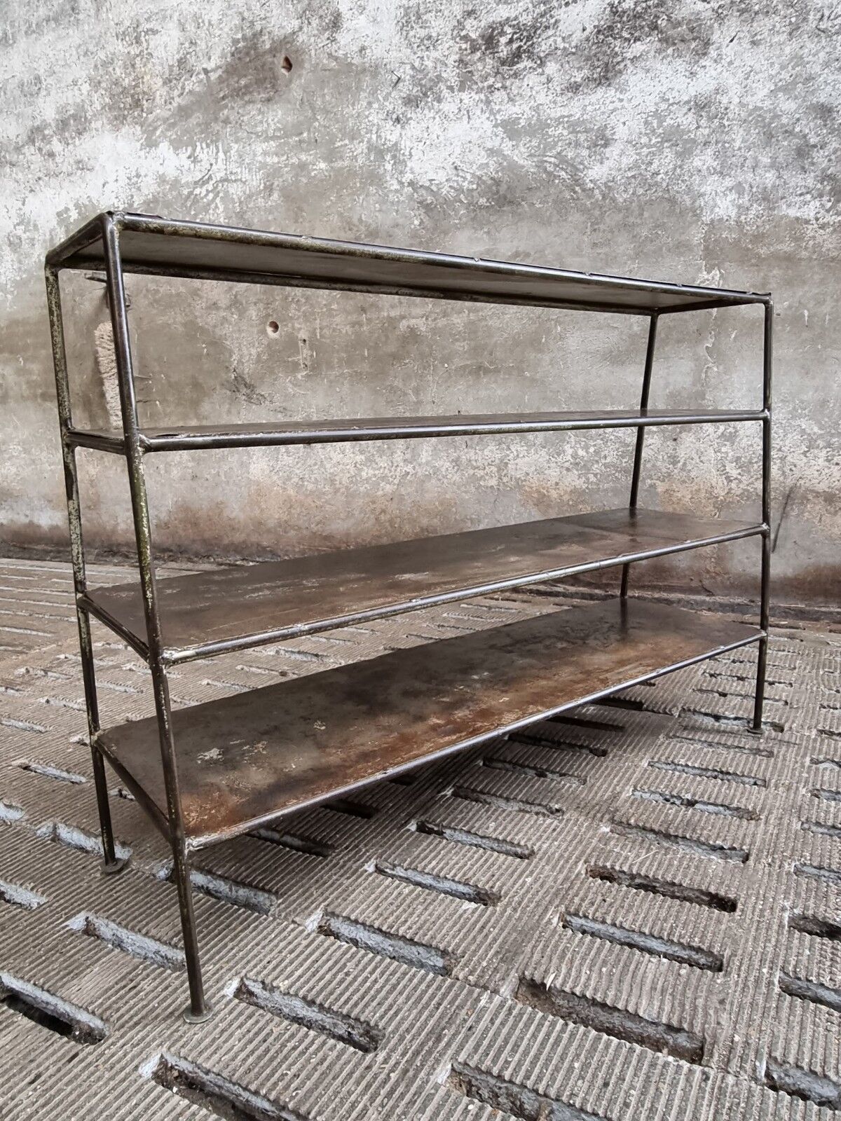 Industrial shelving rack