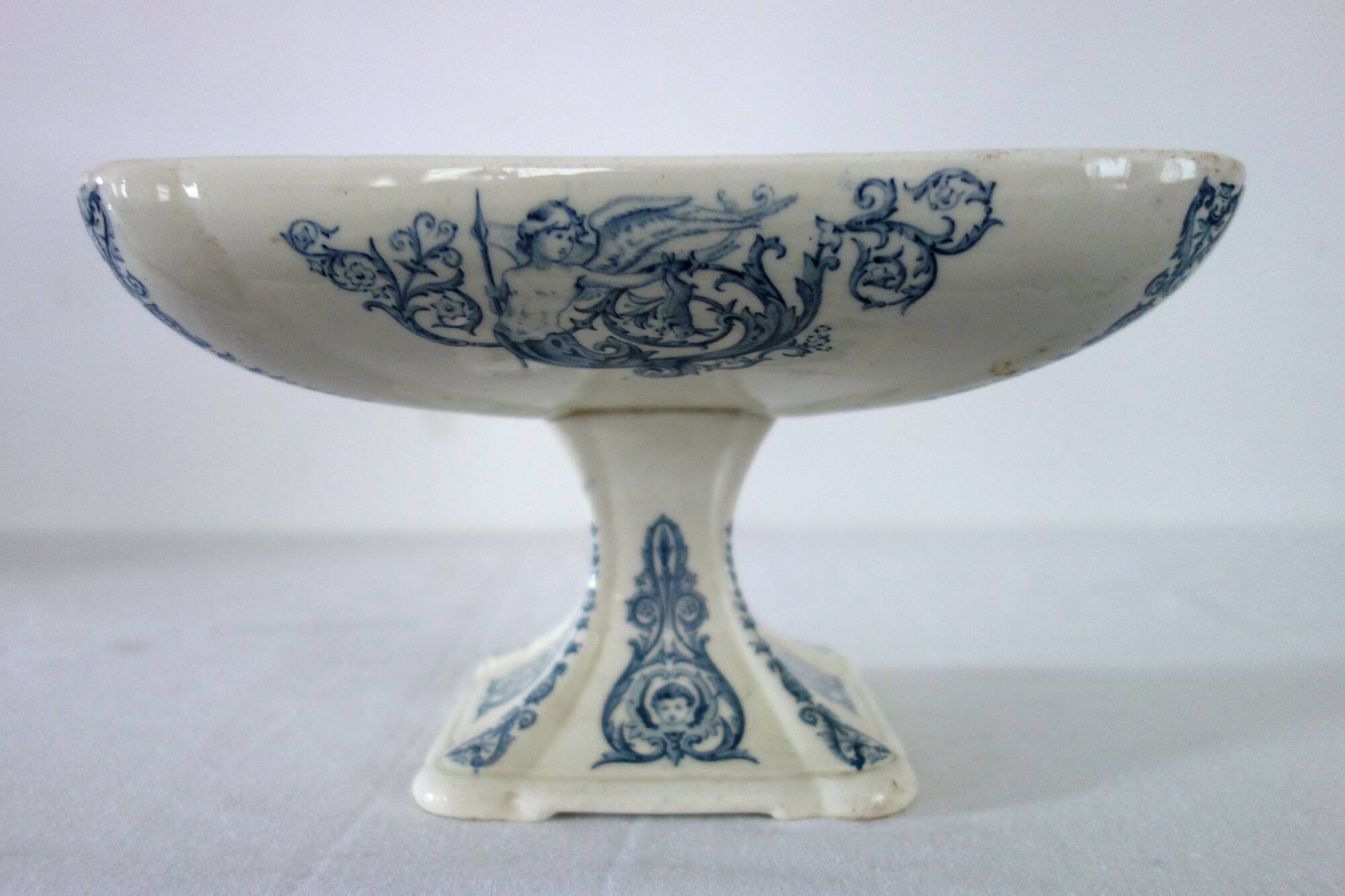 Large Renaissance ironstone compote dish from Clairefontaine JS & Cie, 19th century.