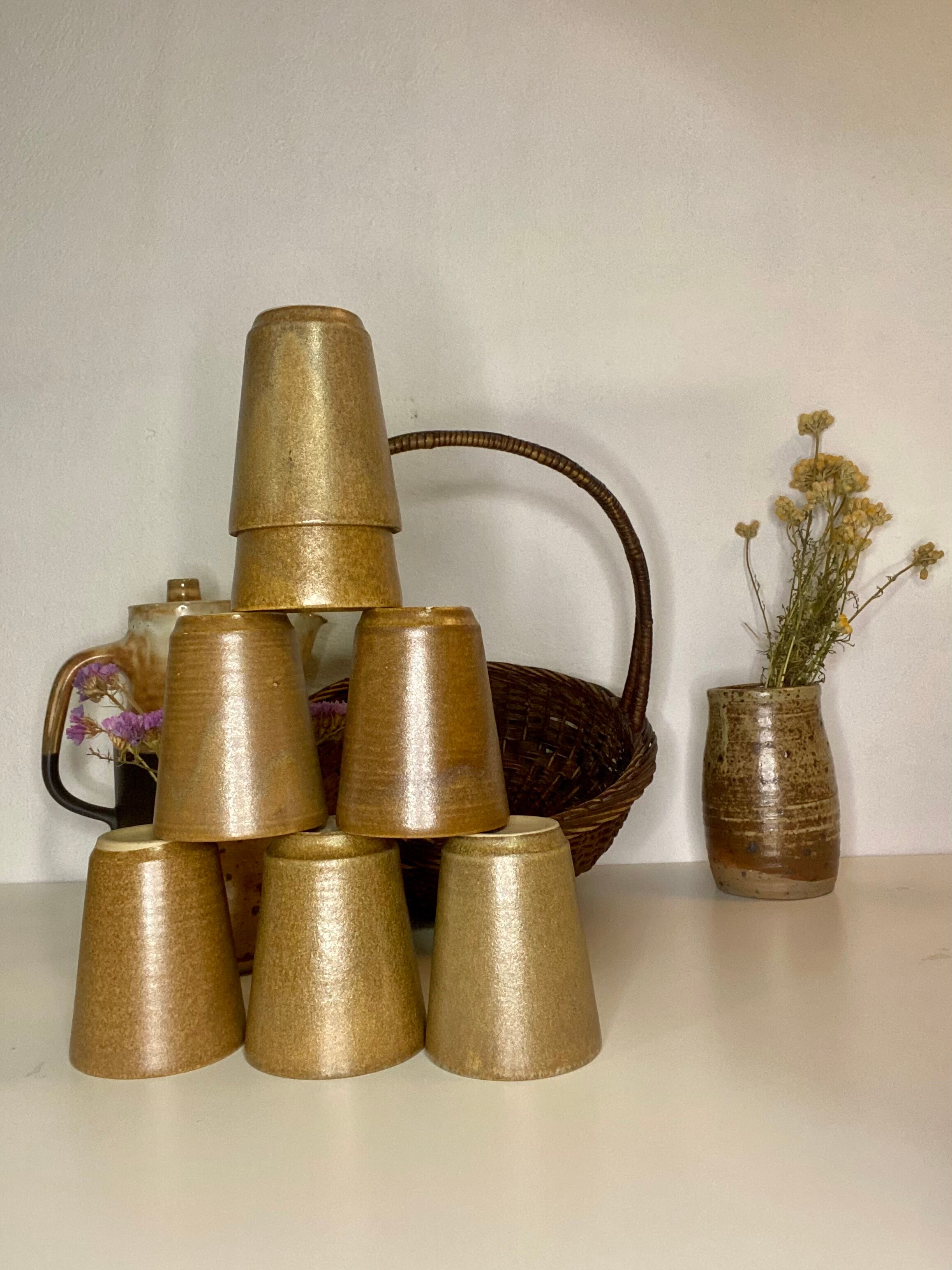 7 Digoin sandstone mazagrans