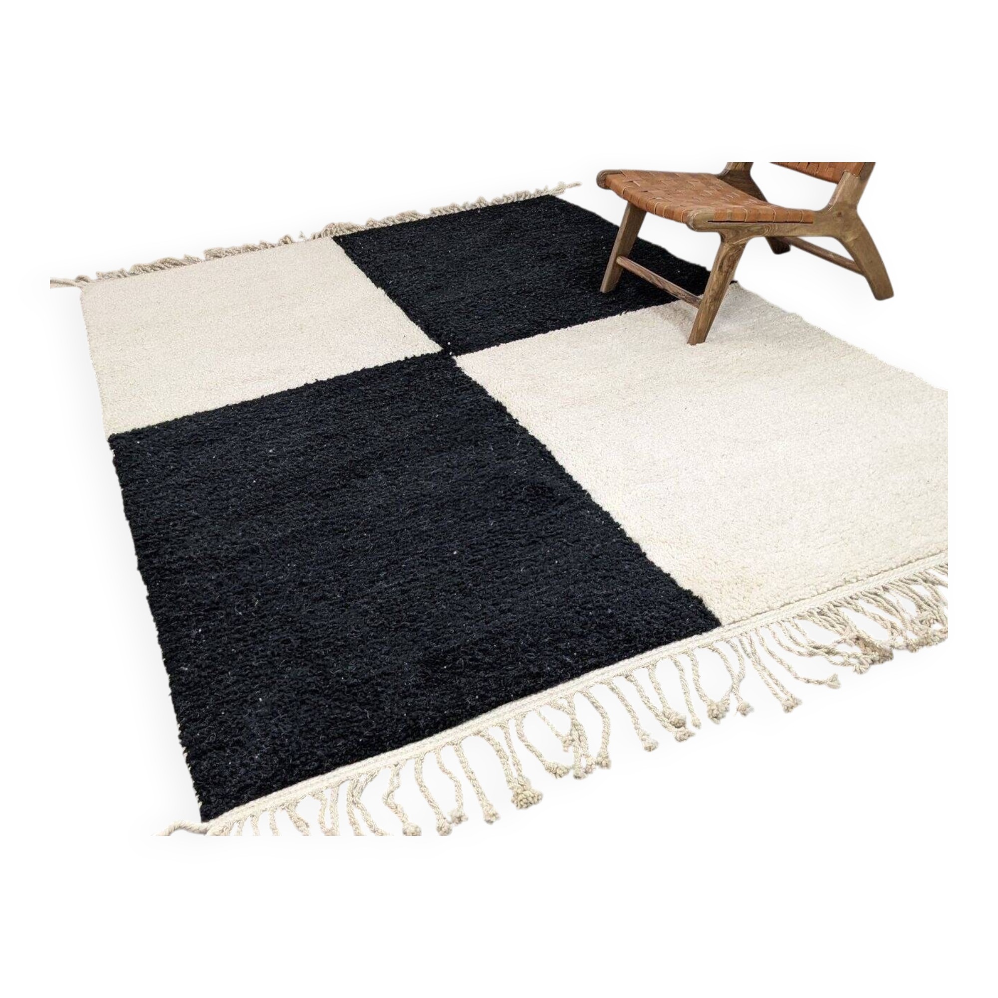 Traditional handmade Beni Ouraine rug