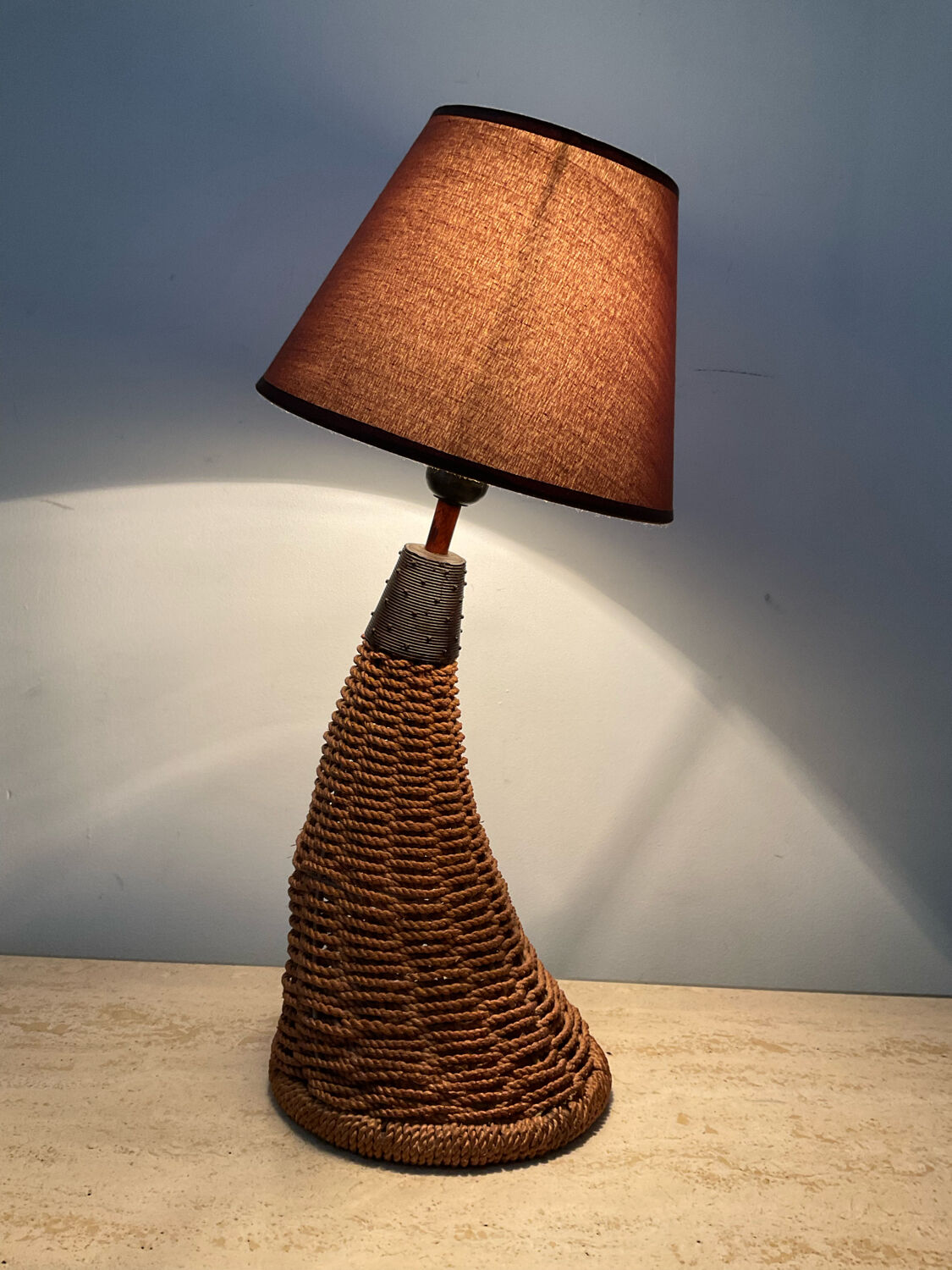 Lampe vintage en rafia