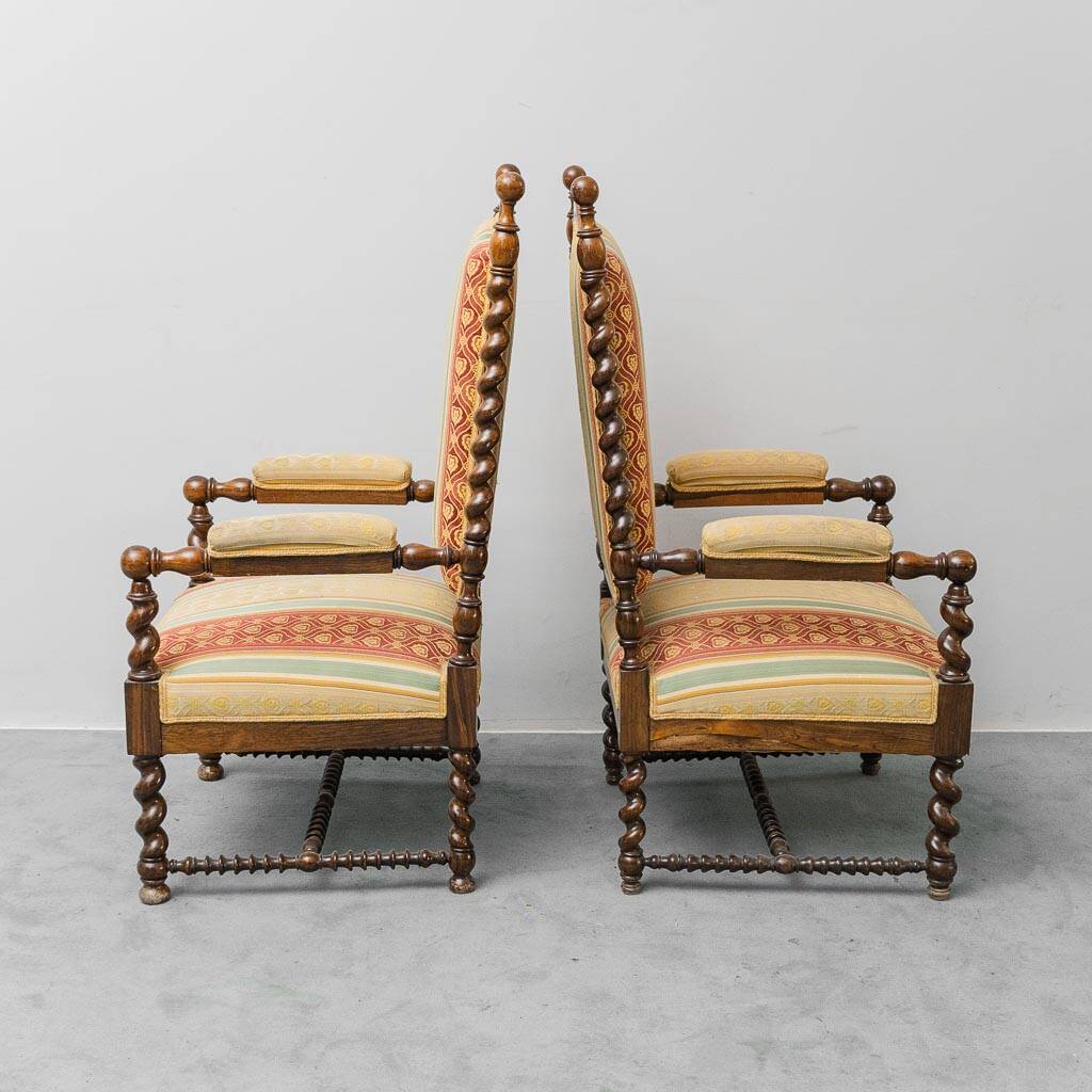 Pair of antique armchairs in wood and fabric with armrests – Classic style