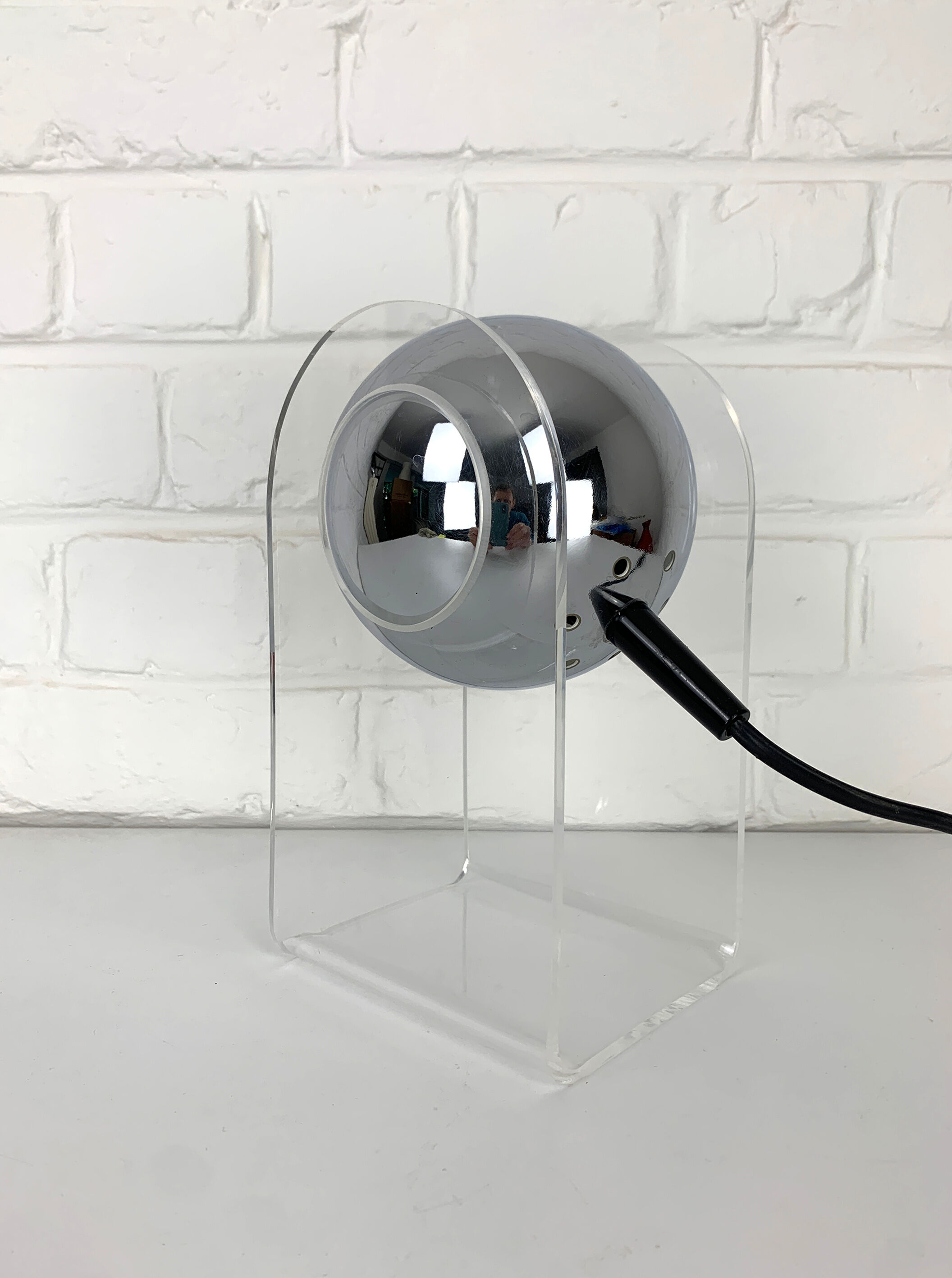 Table lamp space age sphere chrome plexiglass, 1960/1670