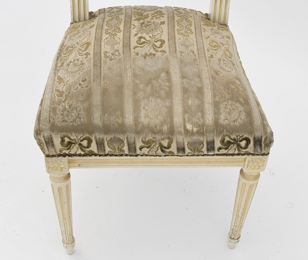 Lyre-backed chair