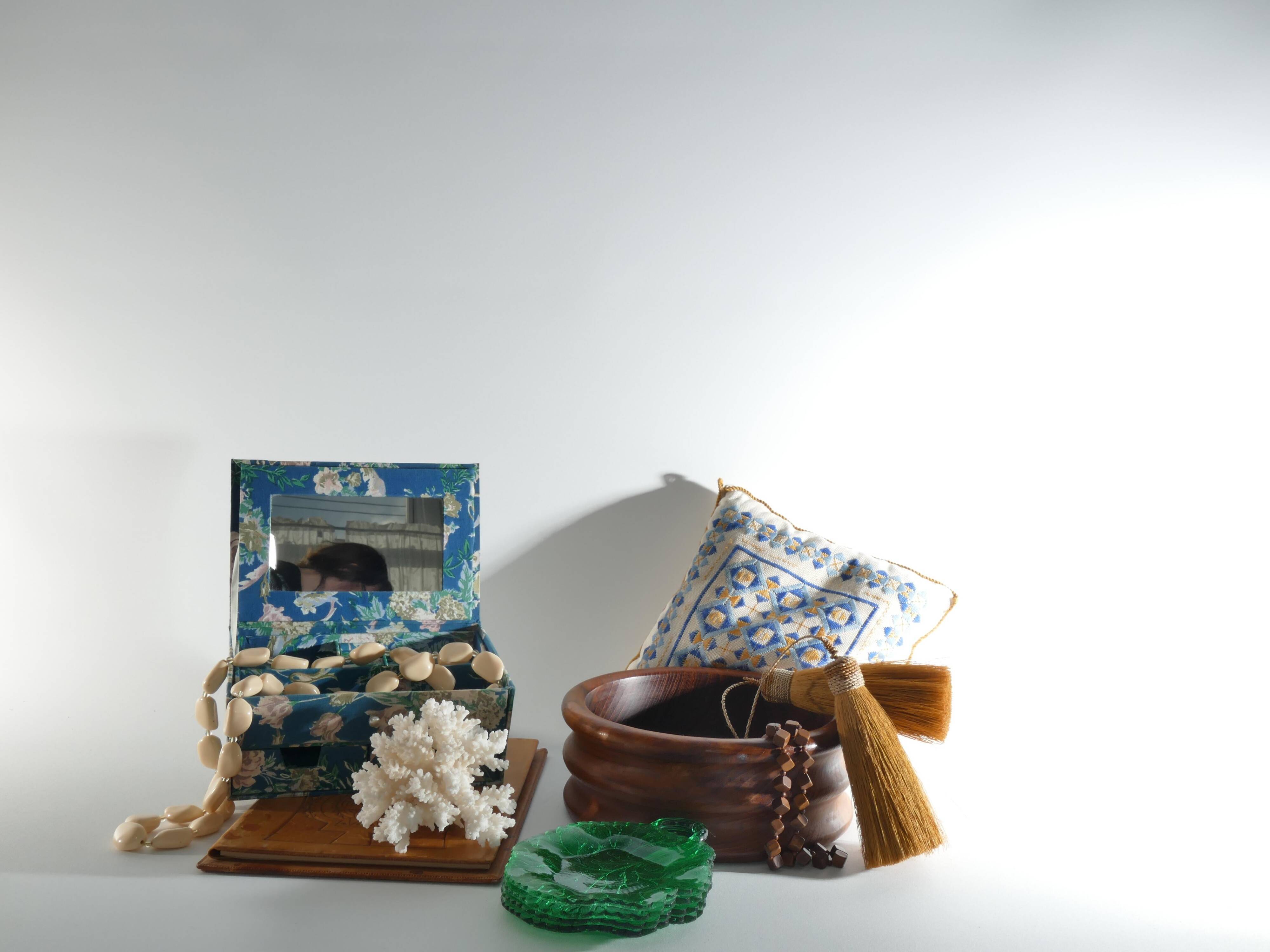 Aesthetic Movement Emerald Green Glass Leaf Plates