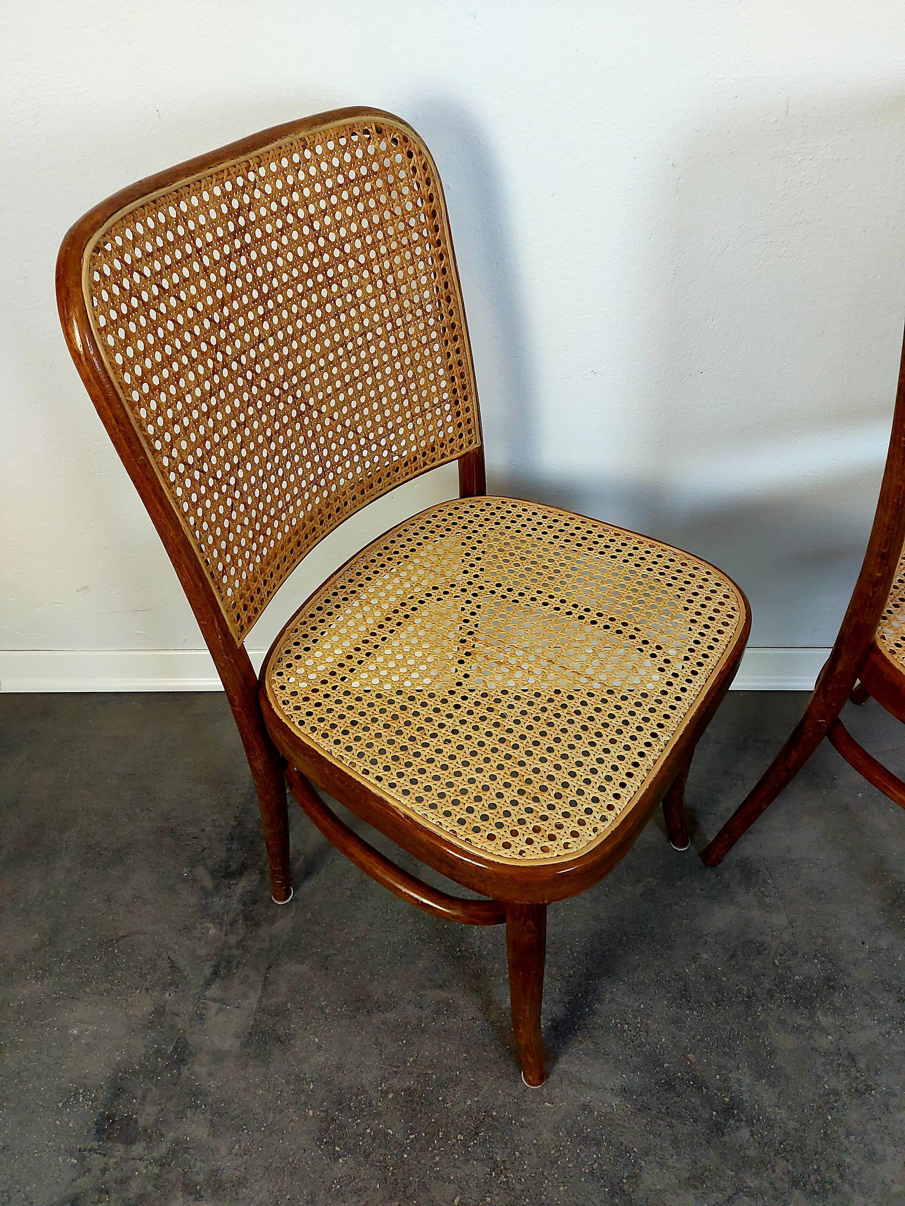 Prague Chair, no. 811 Bentwood chair, 1970s, 1 of 2