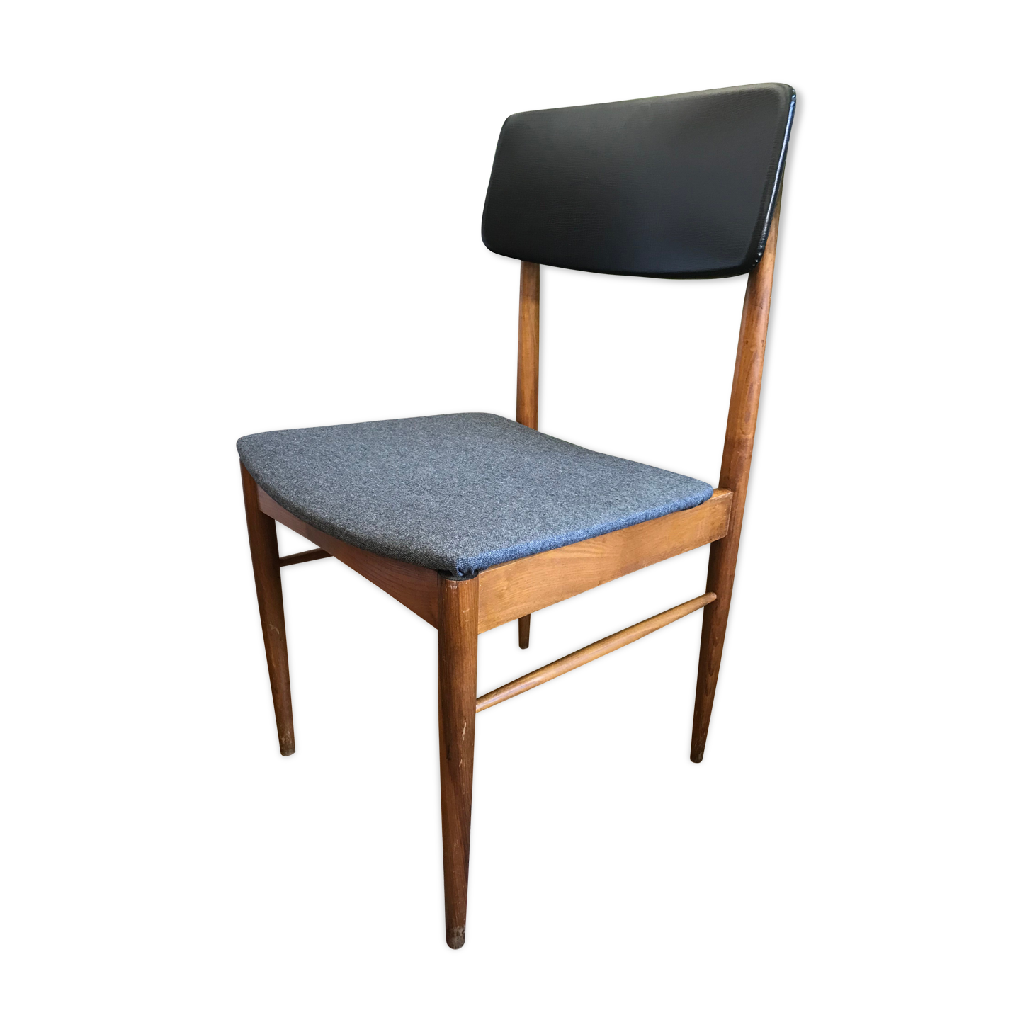 Scandinavian chair