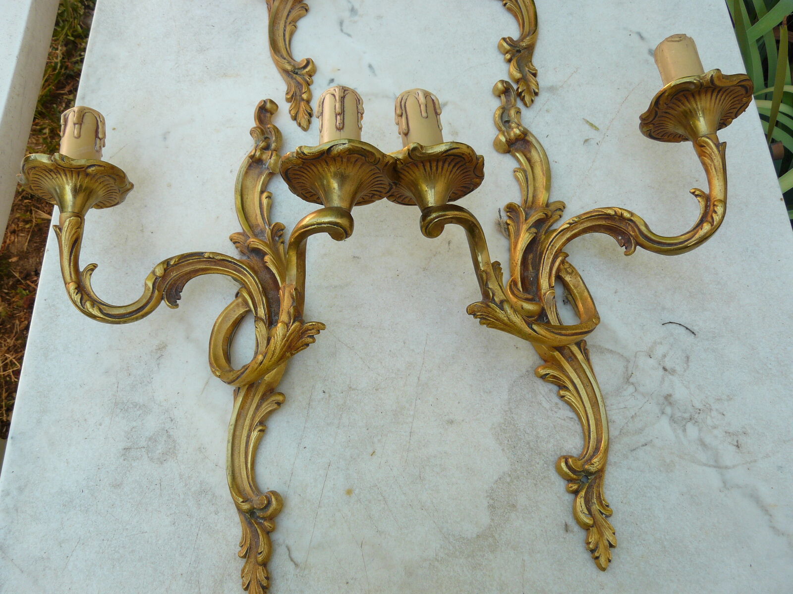 Two pairs of bronze wall light
