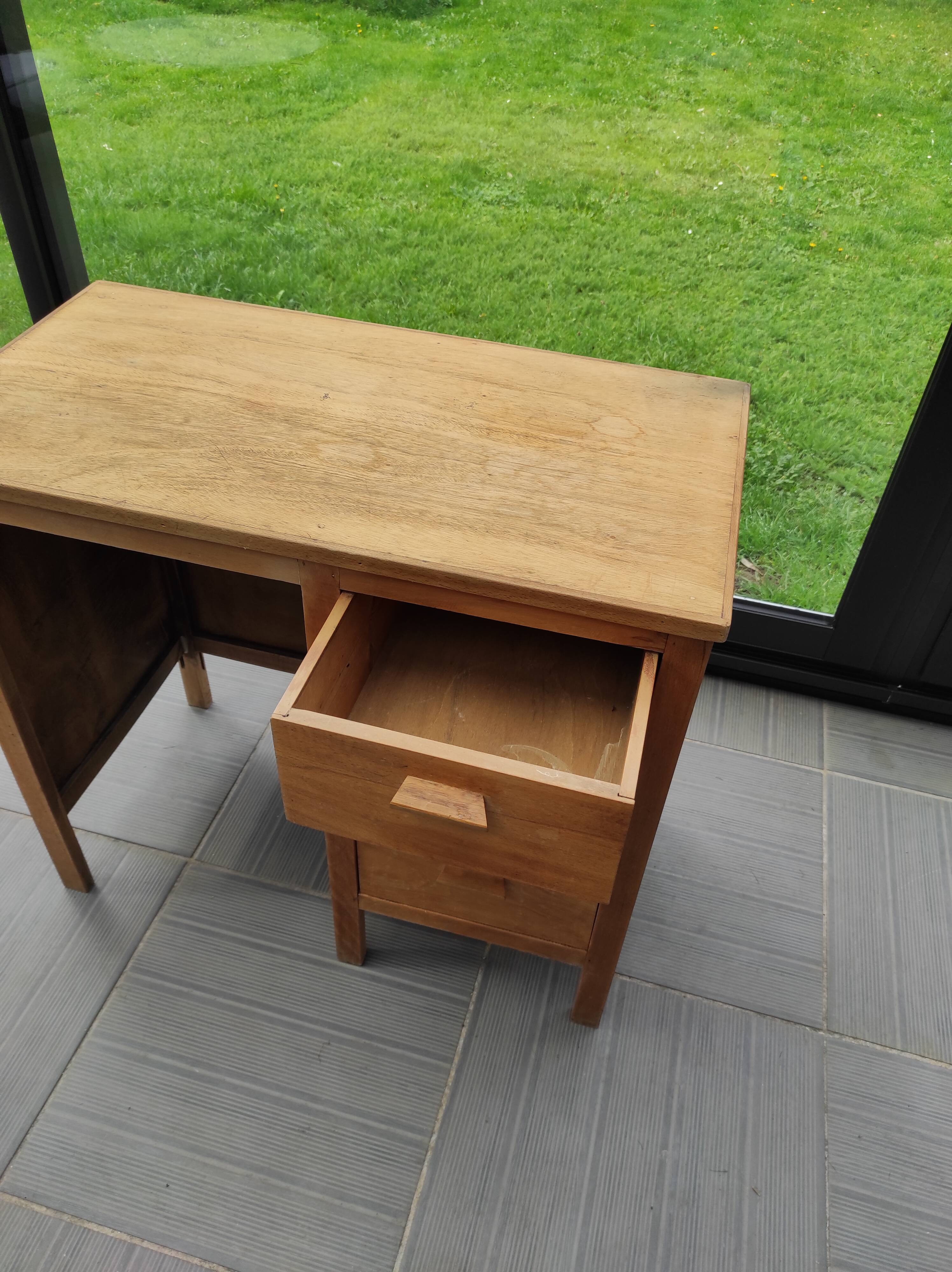 Small wooden desk three drawers