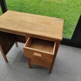 Small wooden desk three drawers