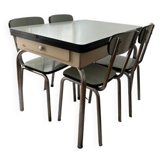 Ensemble formica - table et 4 chaises