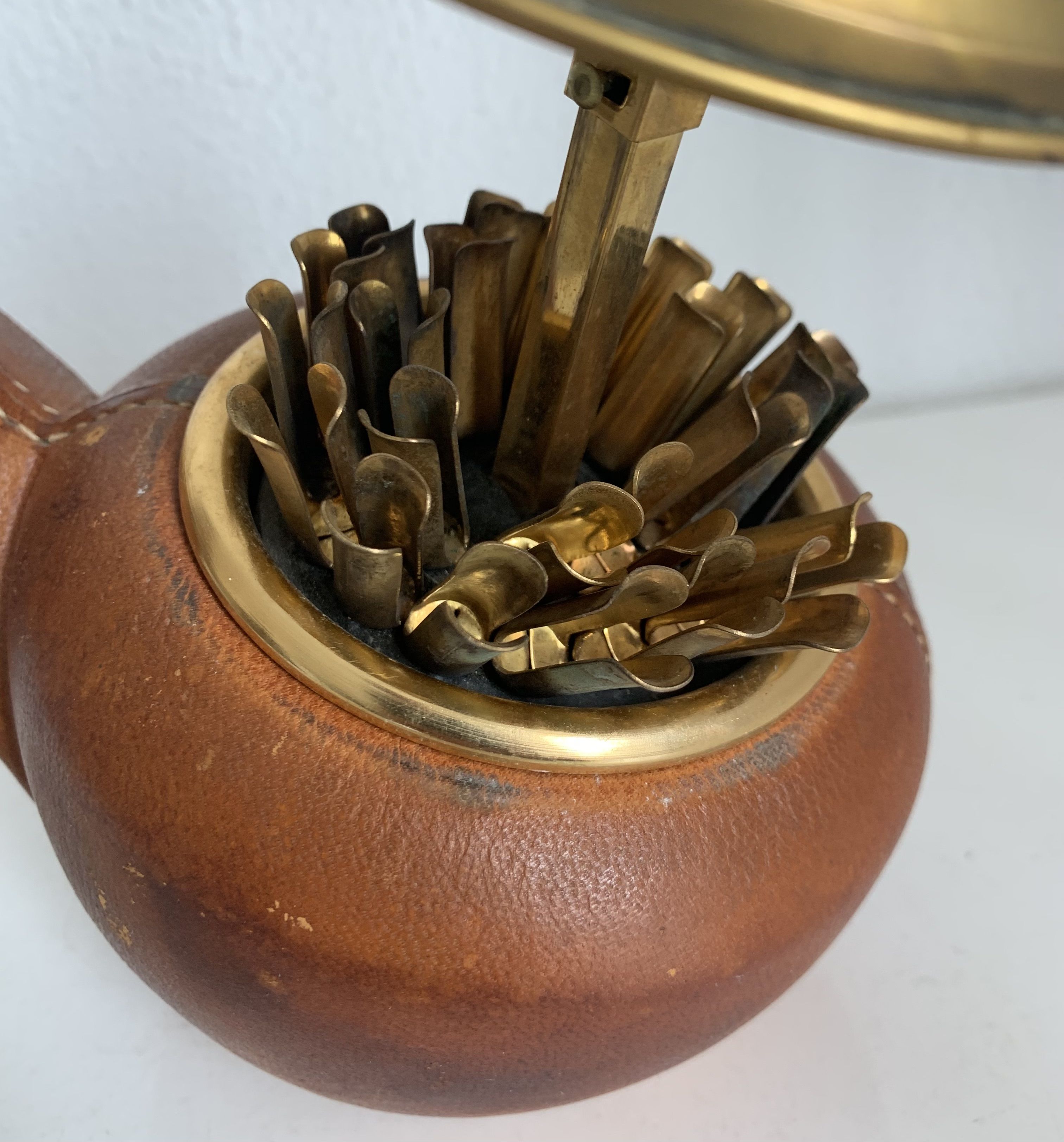 Vintage cigarette holder 1960 Longchamp leather fawn pipe - 24 x 15 cm