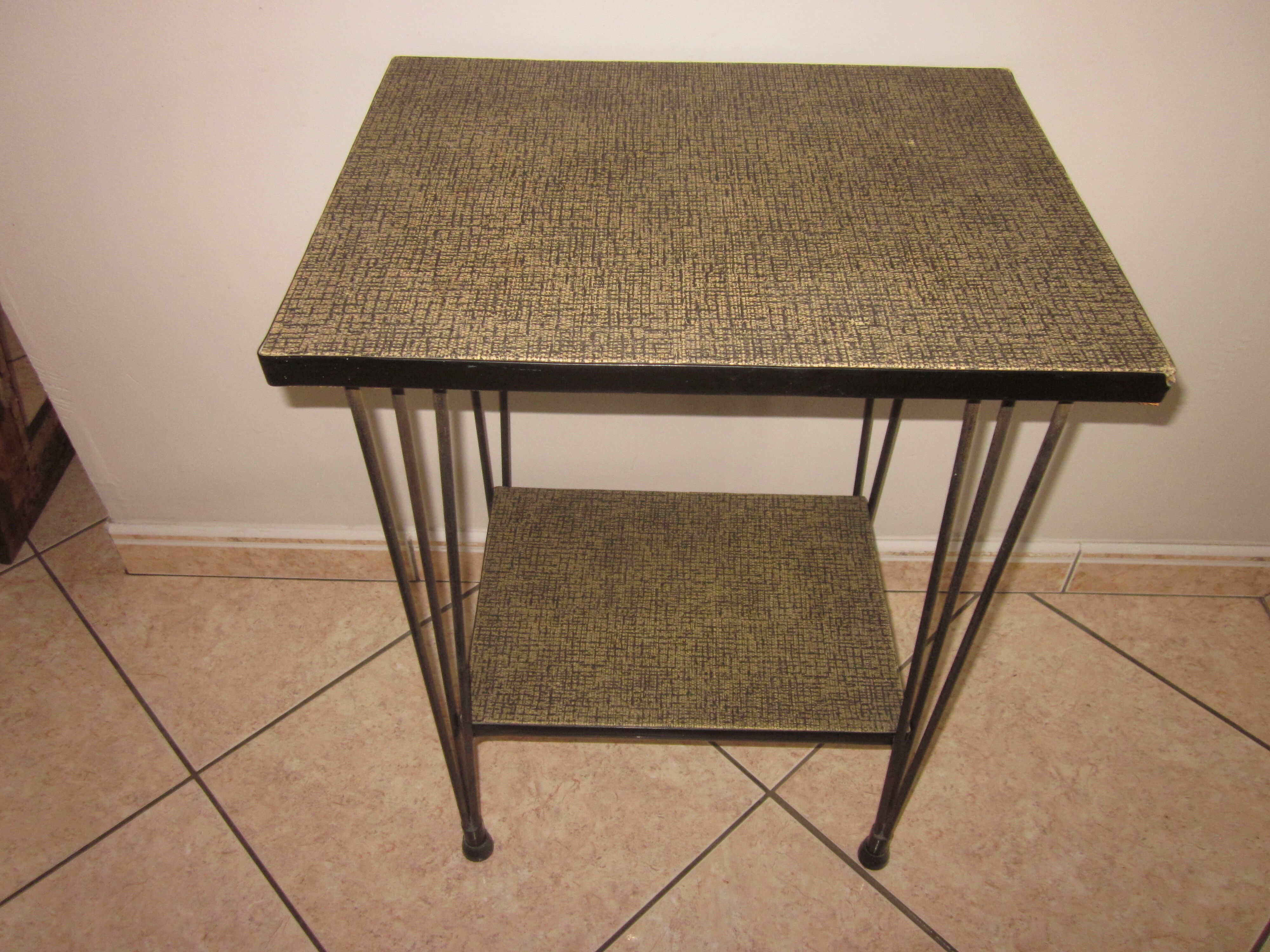Extra table console eiffel foot