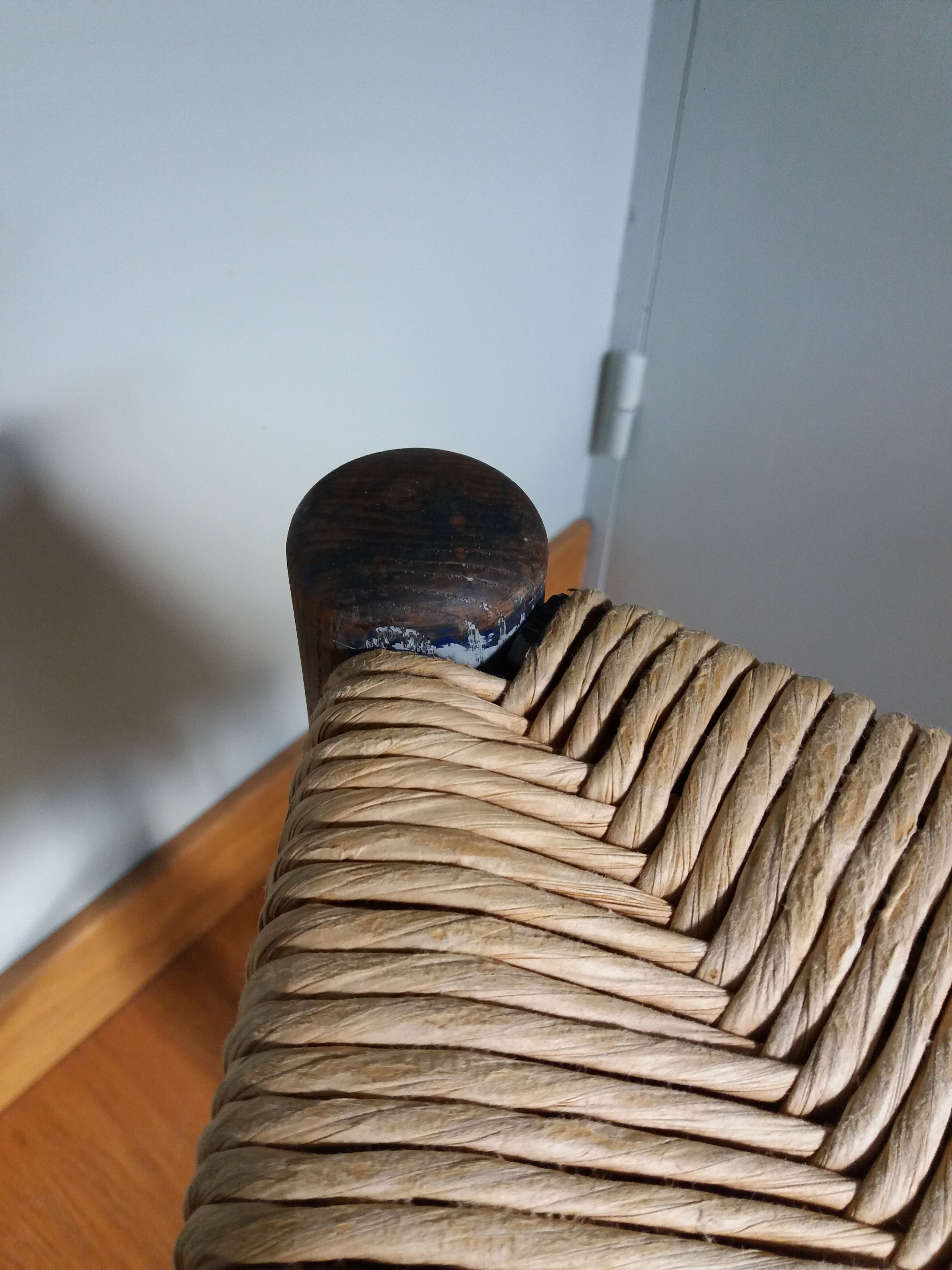 Mulched tripod stool