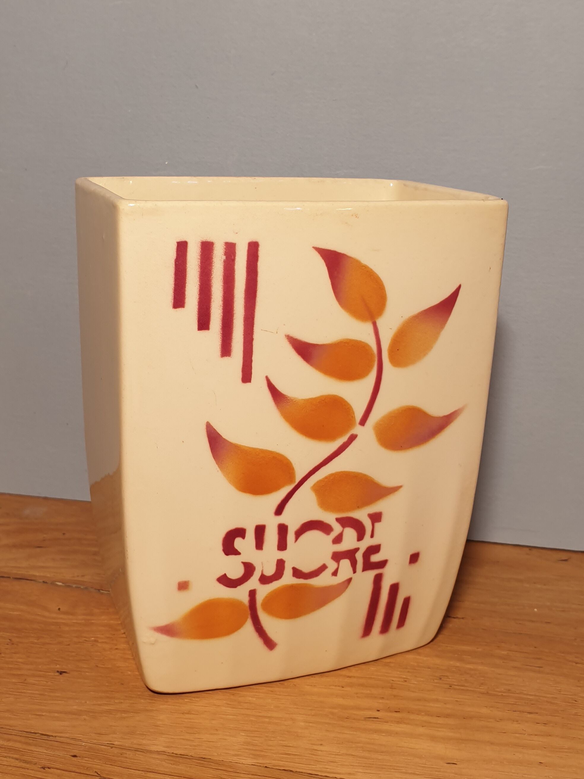 Sugar spice pot
