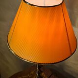 Twisted wood lamp