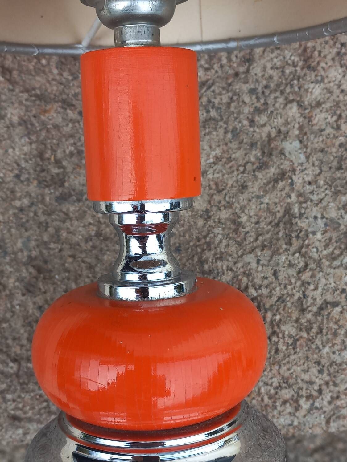 Designer lamp from the 70s in chrome metal and orange lacquered wood