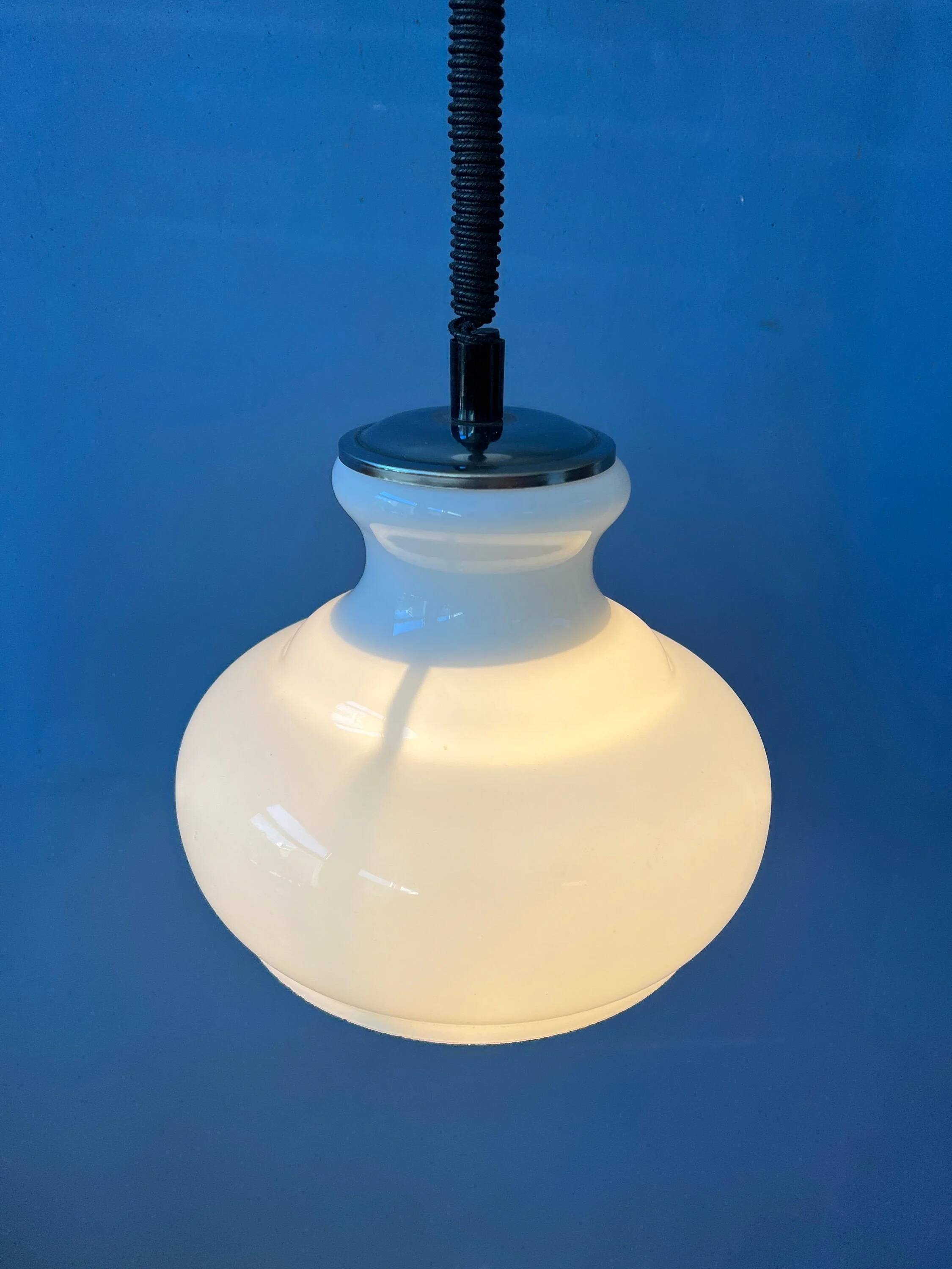 Suspension vintage mid-century en verre opalin (milk glass)