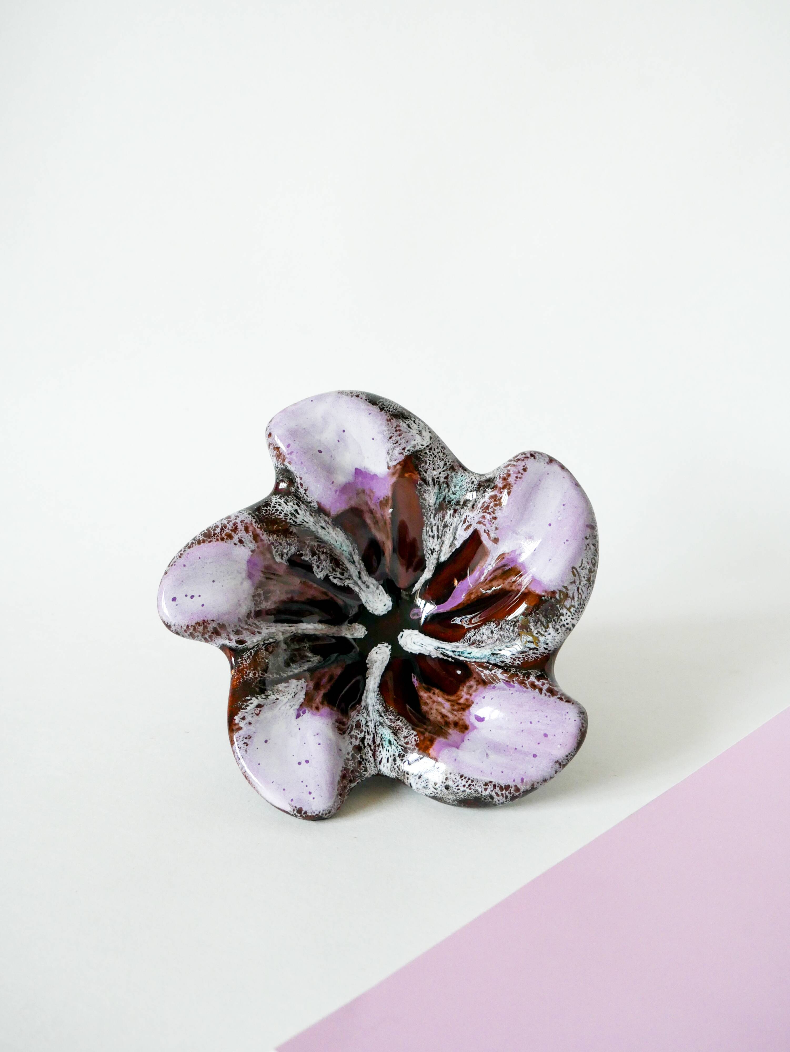 Purple lilac and brown star ceramic pocket tray / cup 1970