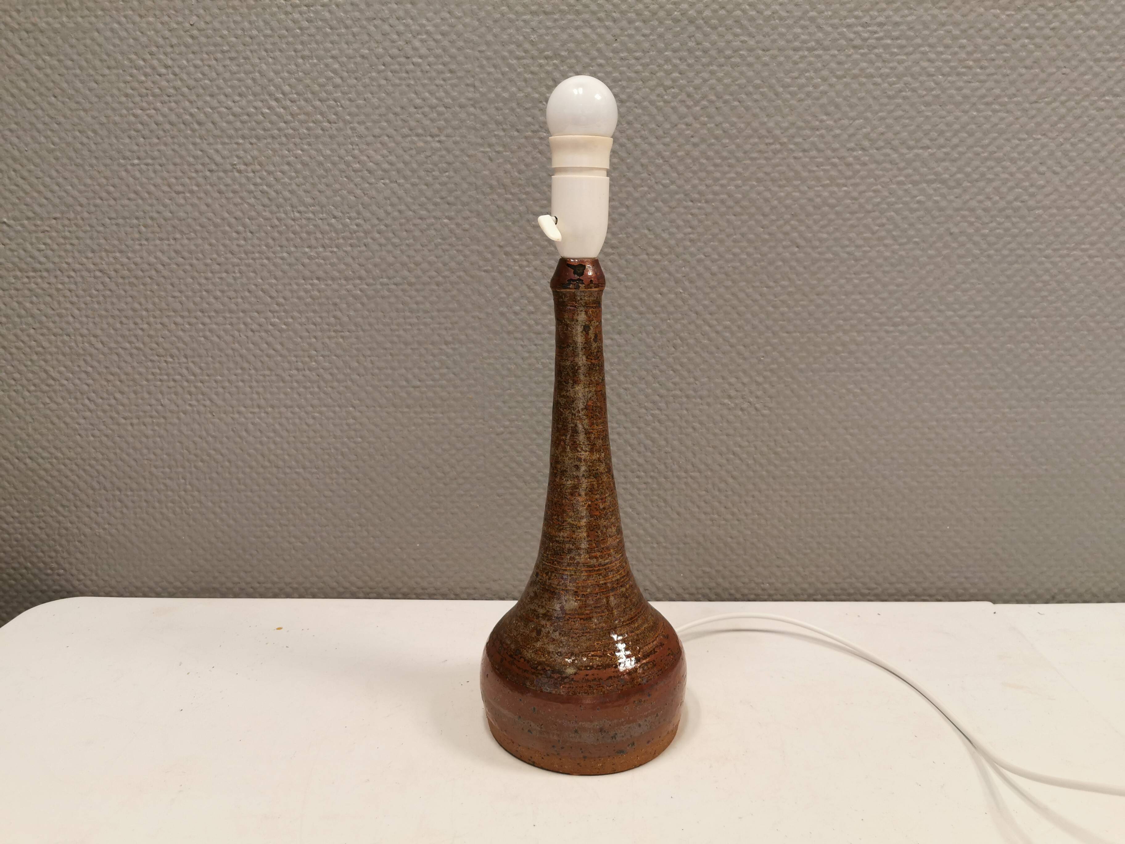Ceramic table lamp, by Helle Allpass, Denmark 1970s.