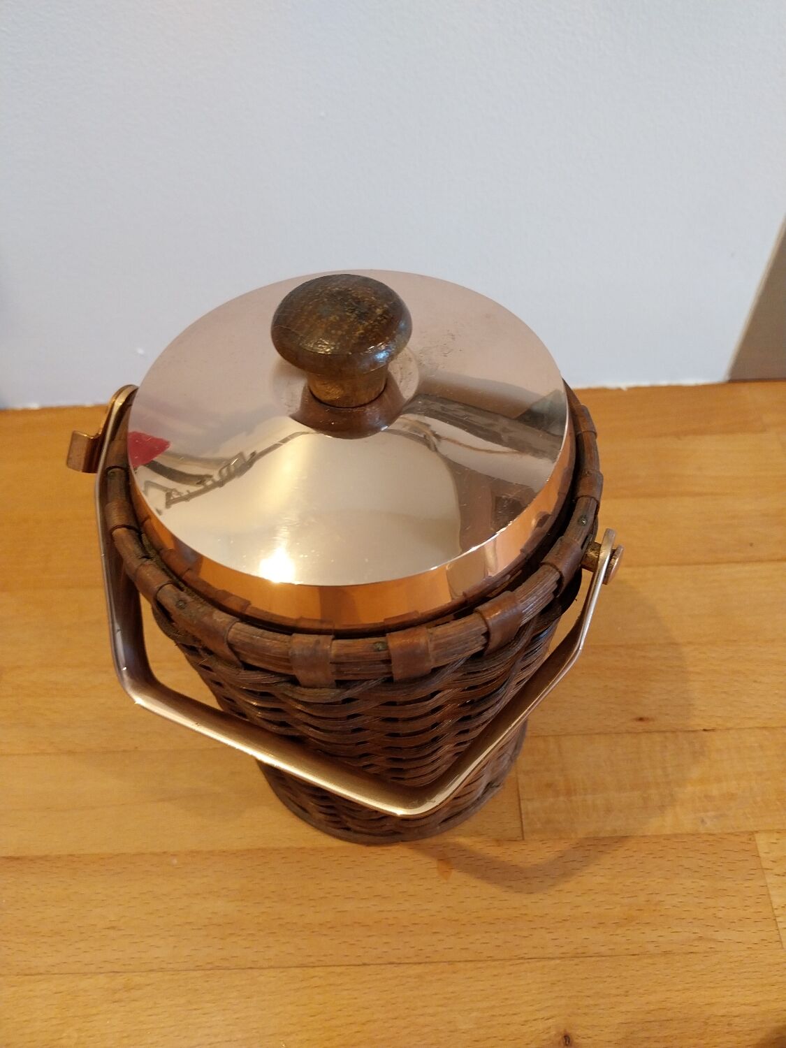Copper wicker ice cube