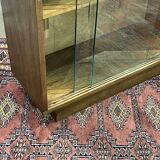1970s English mahogany display cabinet with sliding doors