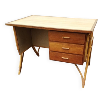 Bureau ancien en rotin